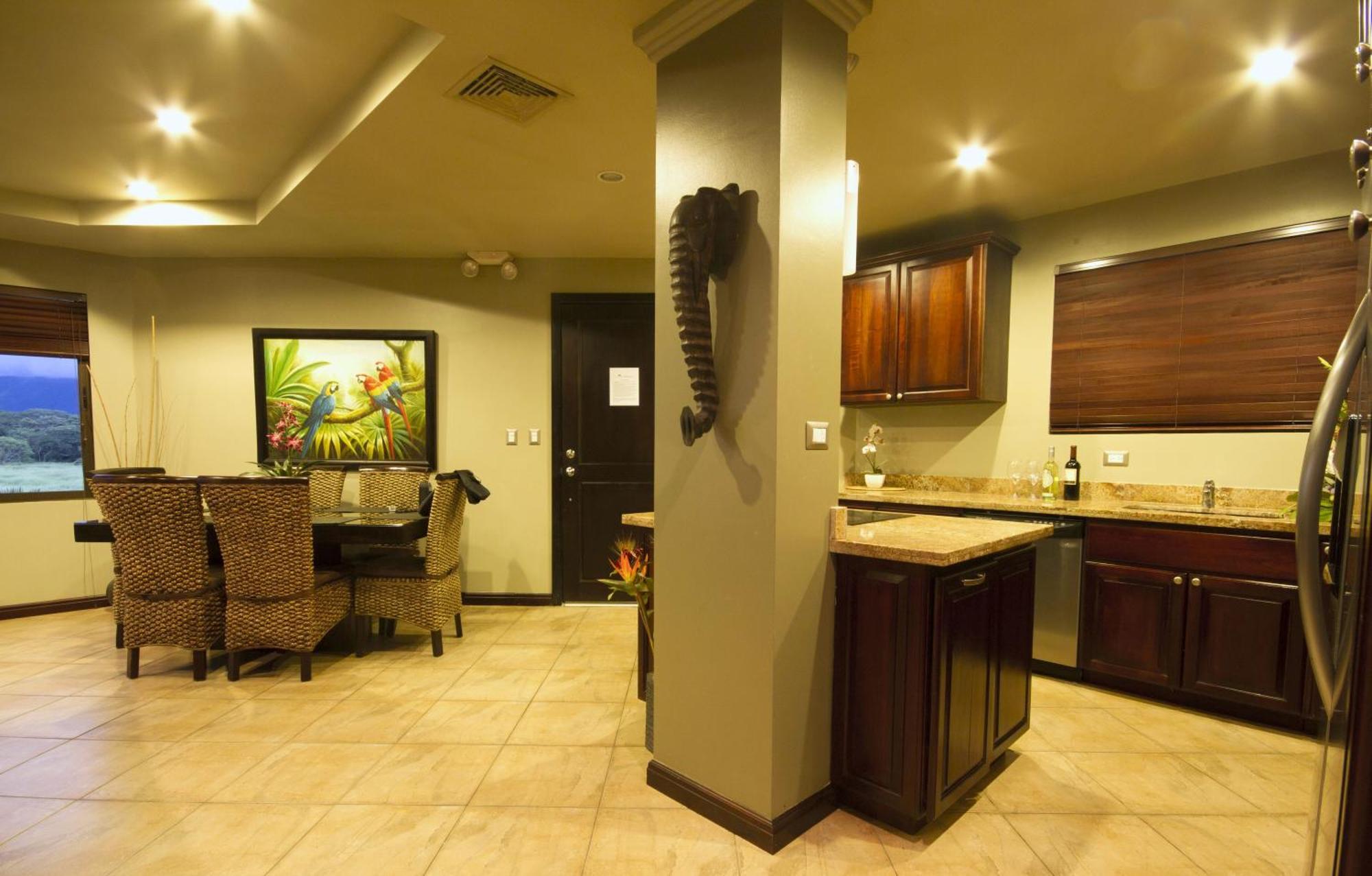 Three-Bedroom Apartment,1609326936:JPEG