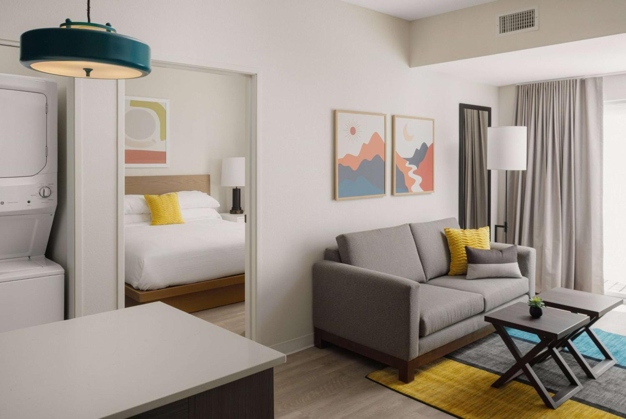 Two Bedroom Suite Balcony - 2 King Beds