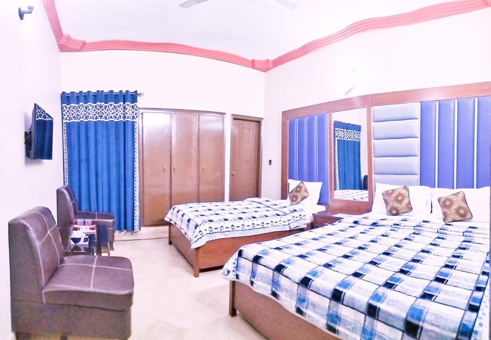Double or Twin Room with Bathroom