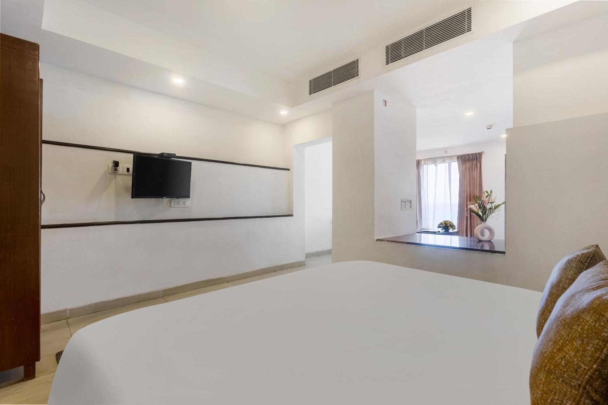 Sea View Premium Room - 15% Discount on Food & Beverages (Not Applicable on Room Service)