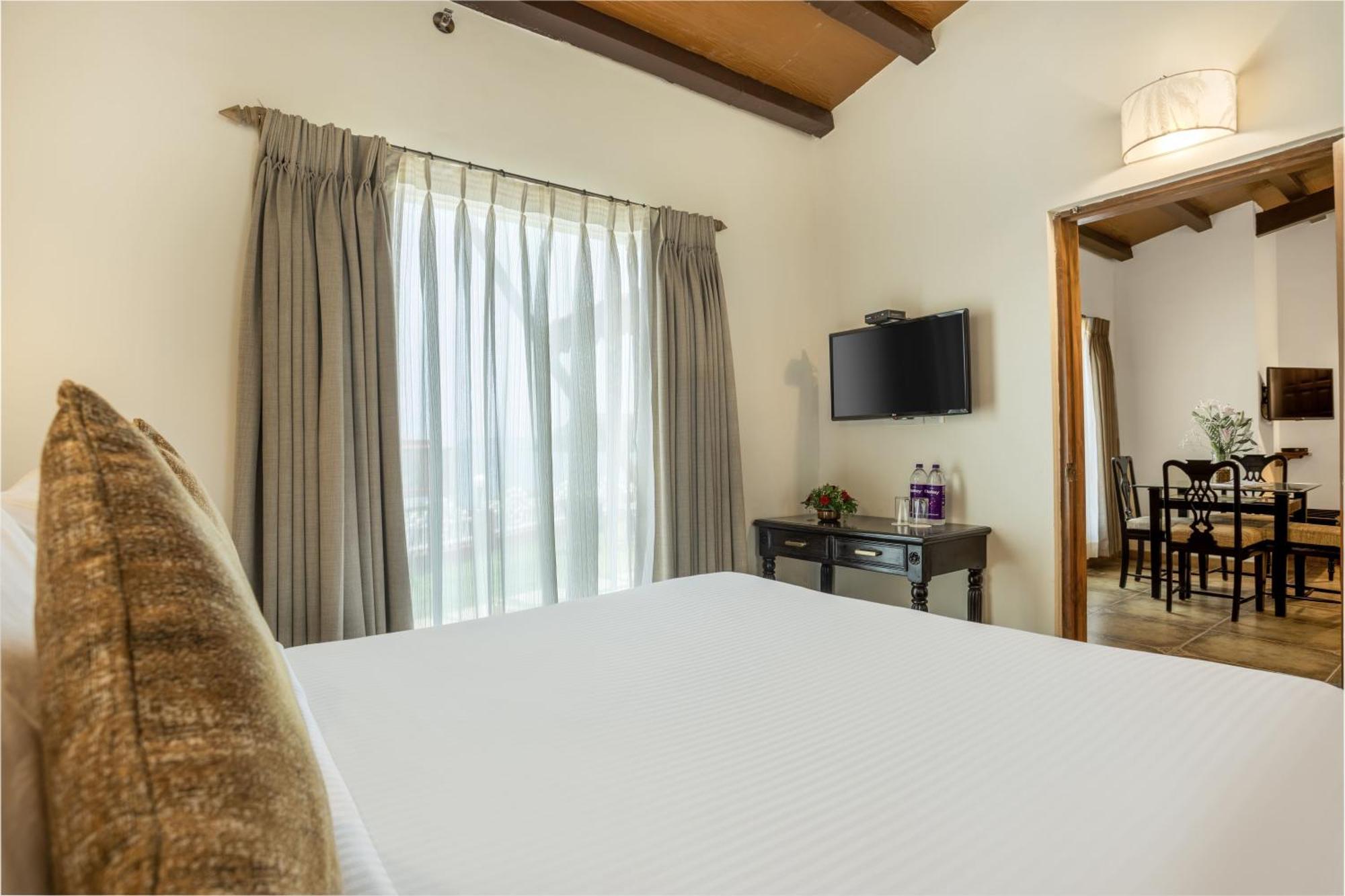 Family  - 15% Discount on Food & Beverages (Not Applicable on Room Service)