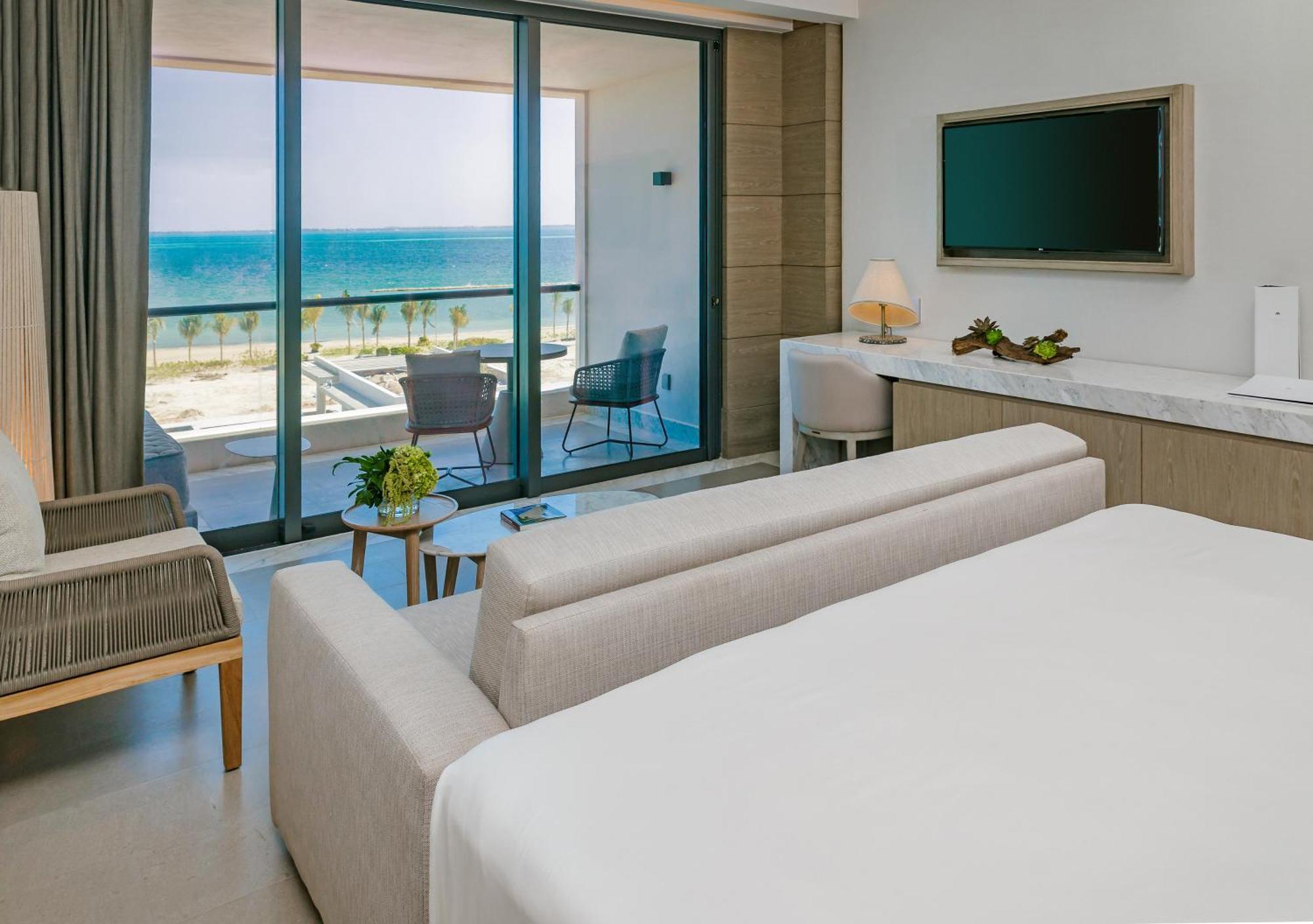 Suite Euphoria esquinera con vistas al mar - Cama extragrande