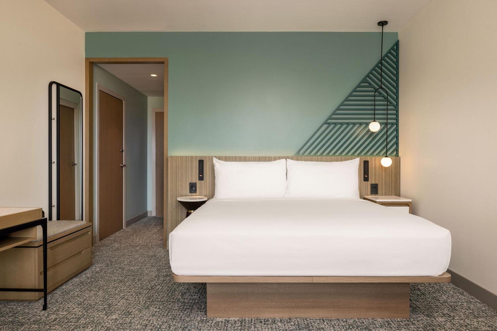 Superior King Room Balcony Ocean View