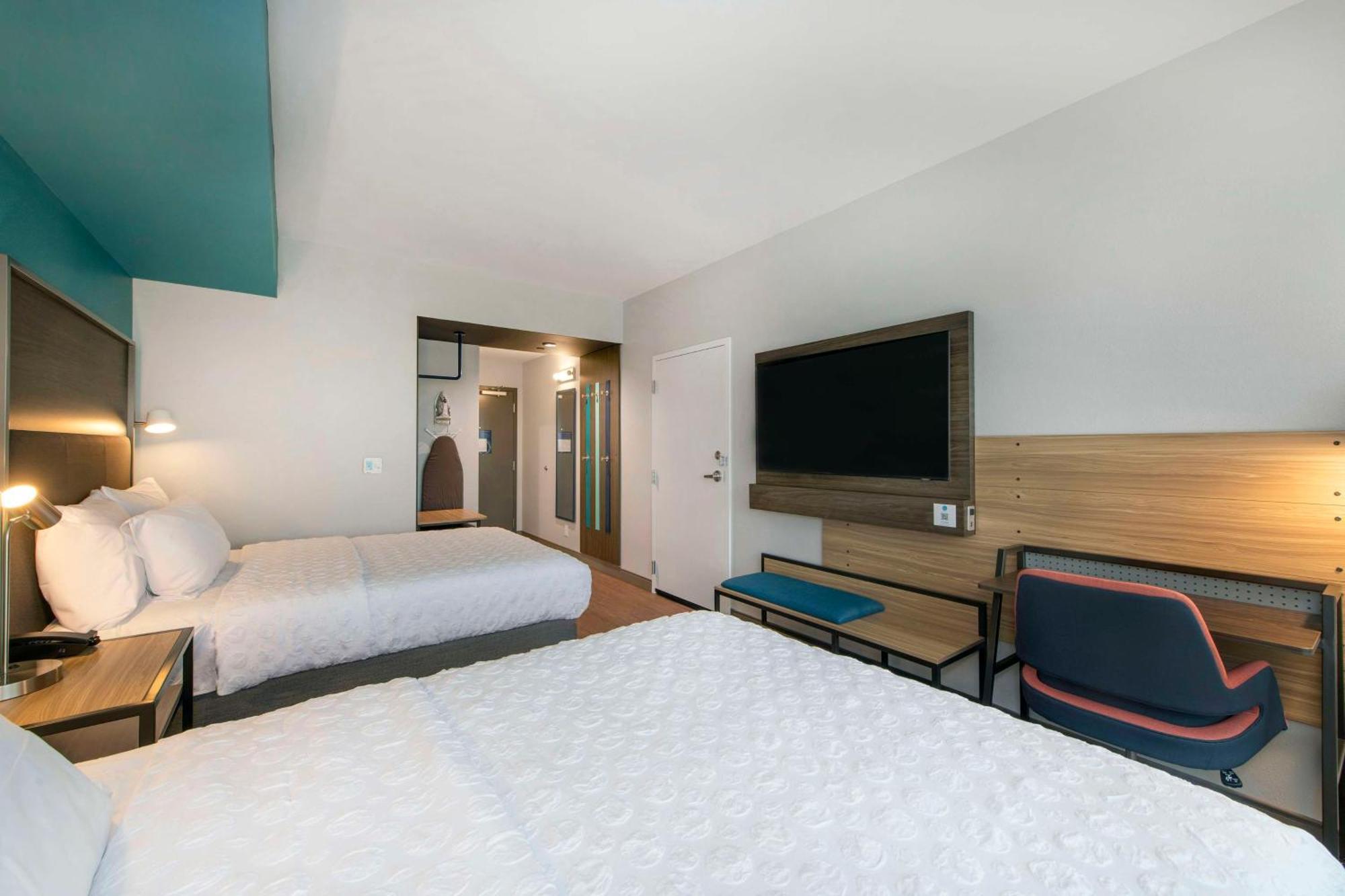 Queen Room with Two Queen Beds