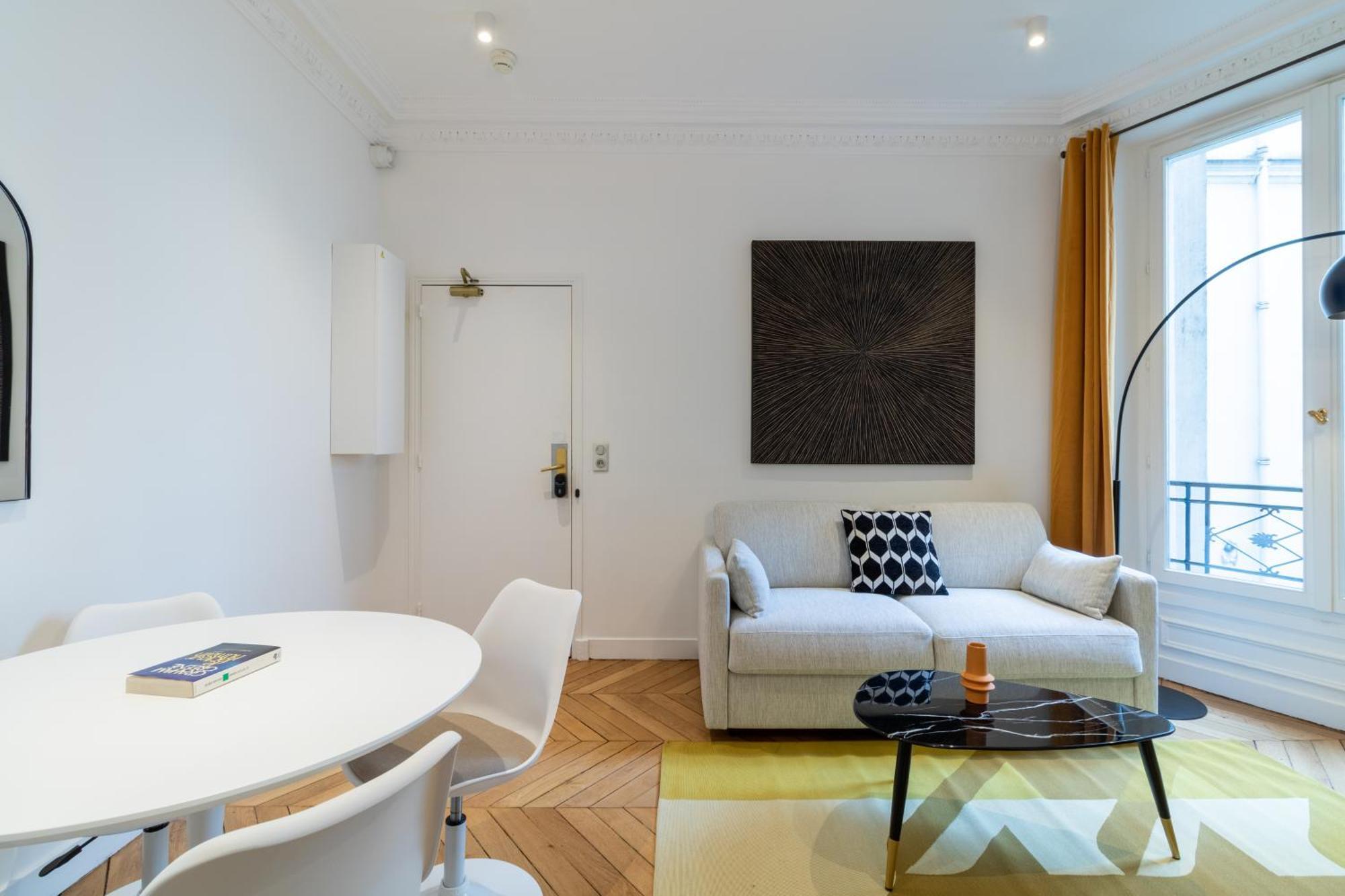 One-Bedroom Apartment