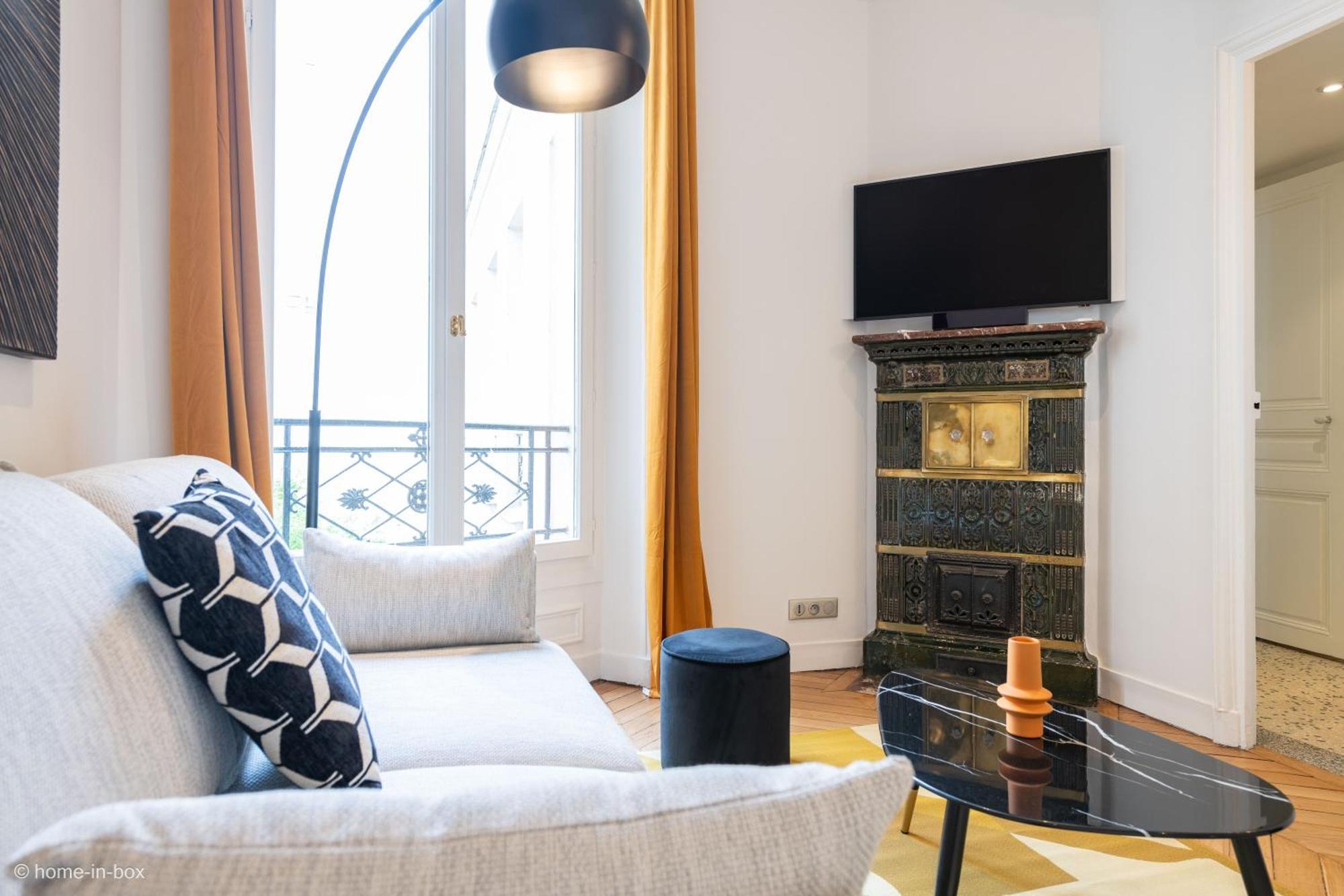One-Bedroom Apartment