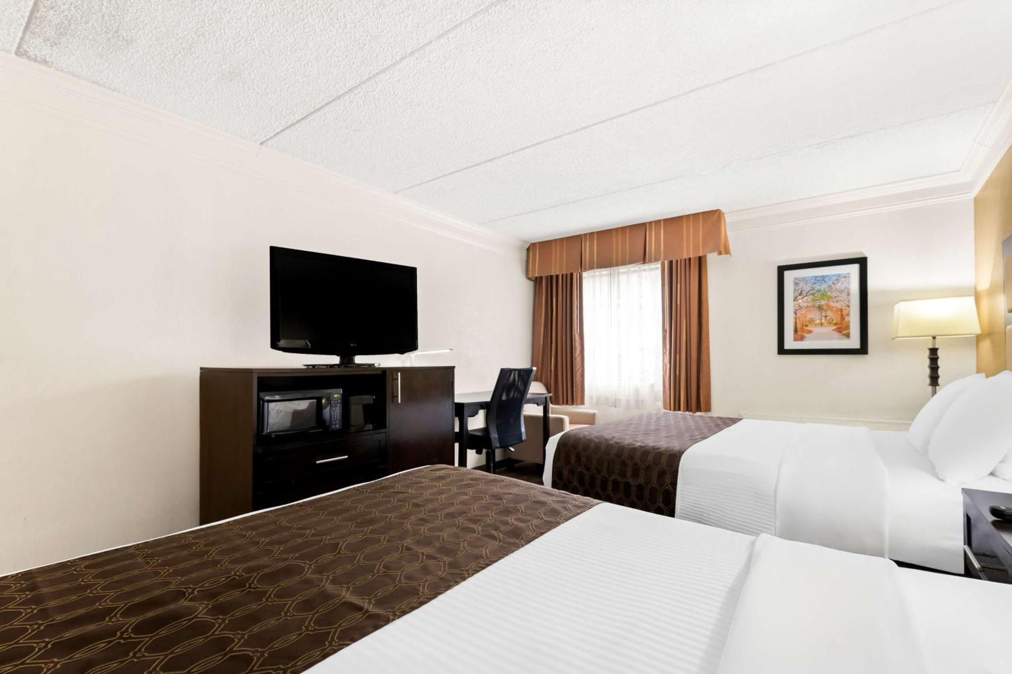Queen Room - Mobility Accessible with Roll-In Shower