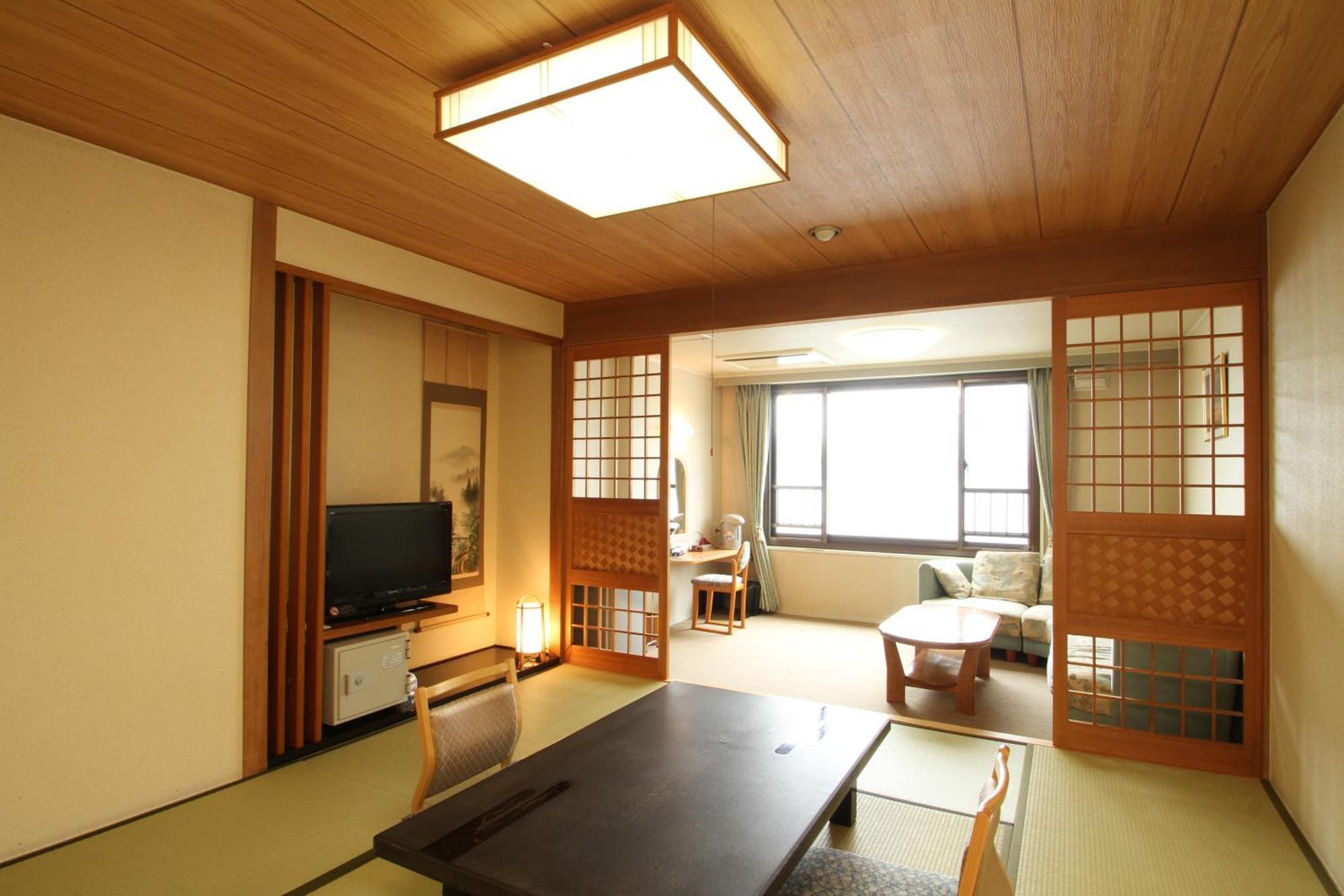 Japanese-Style Room
