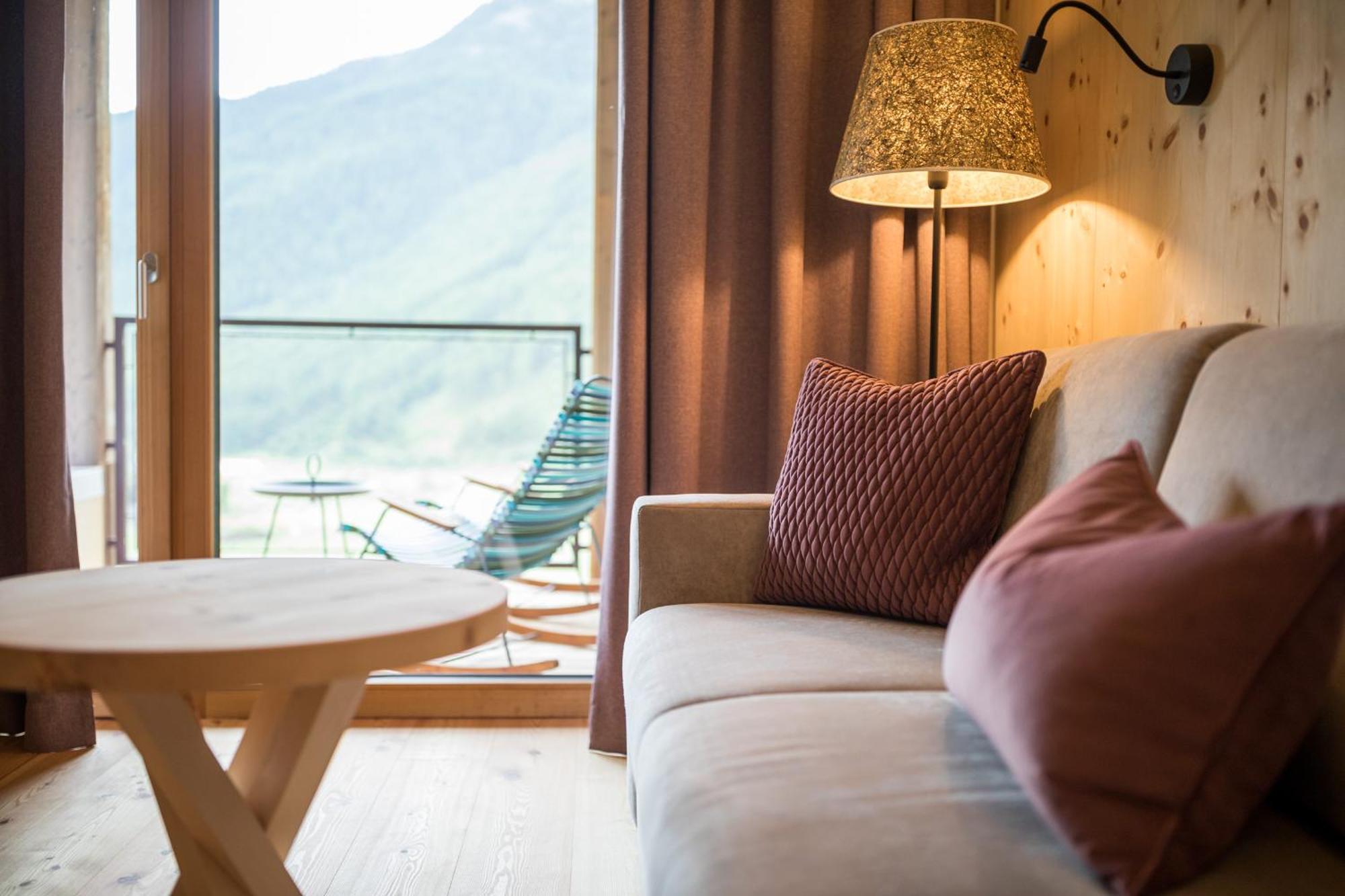 Deluxe Suite mit Whirlpool-Badewanne