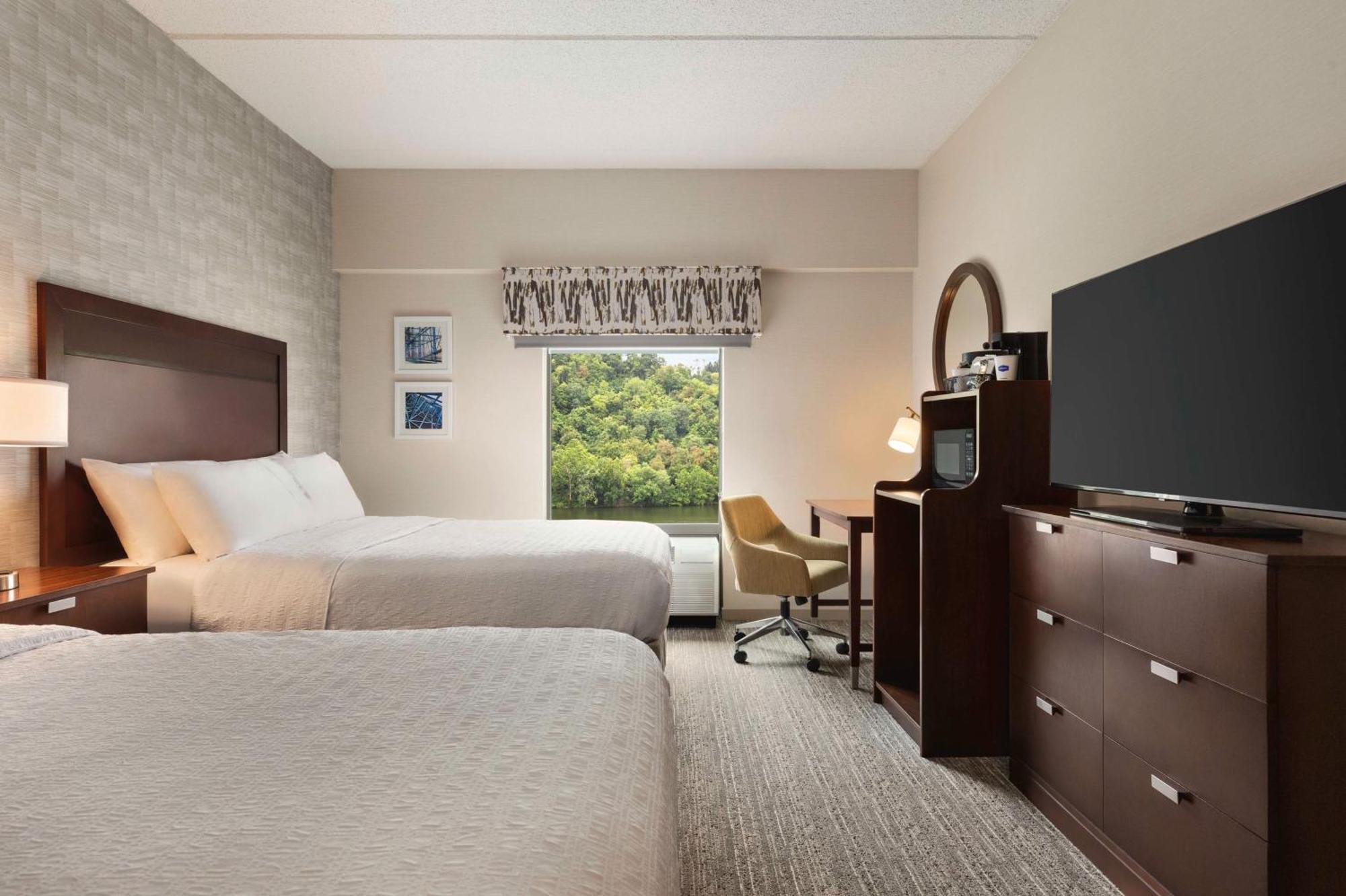 Queen Room with Two Queen Beds - Mobility and Hearing Access/Non-Smoking