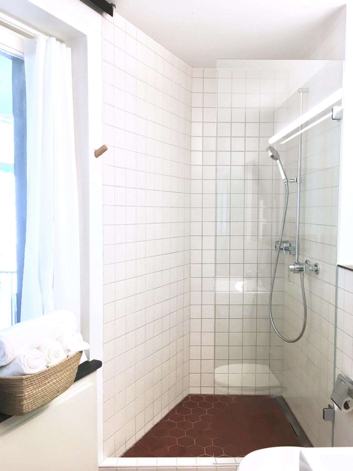 Double Room,1610756744:JPEG