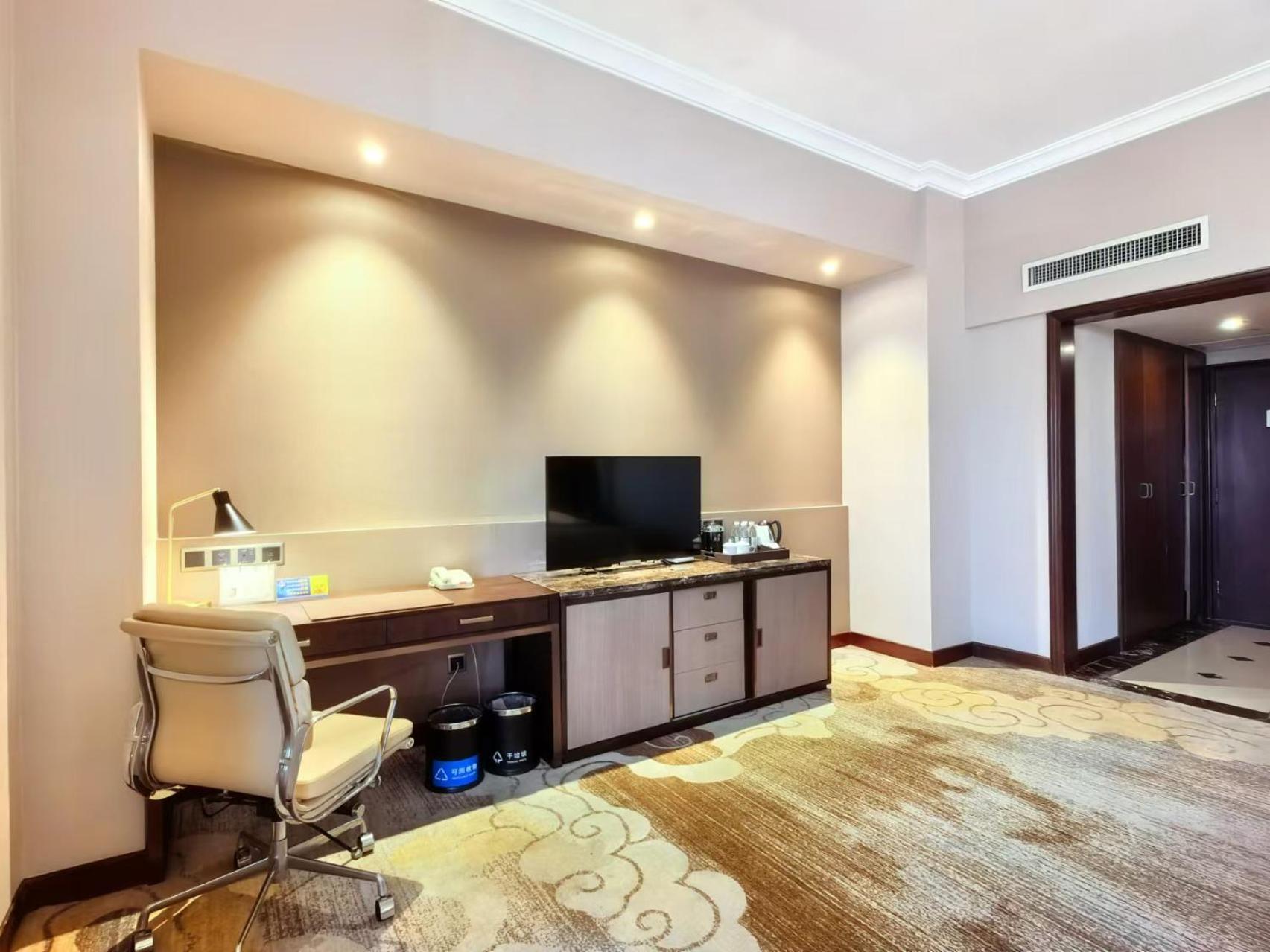 Superior Twin Room View