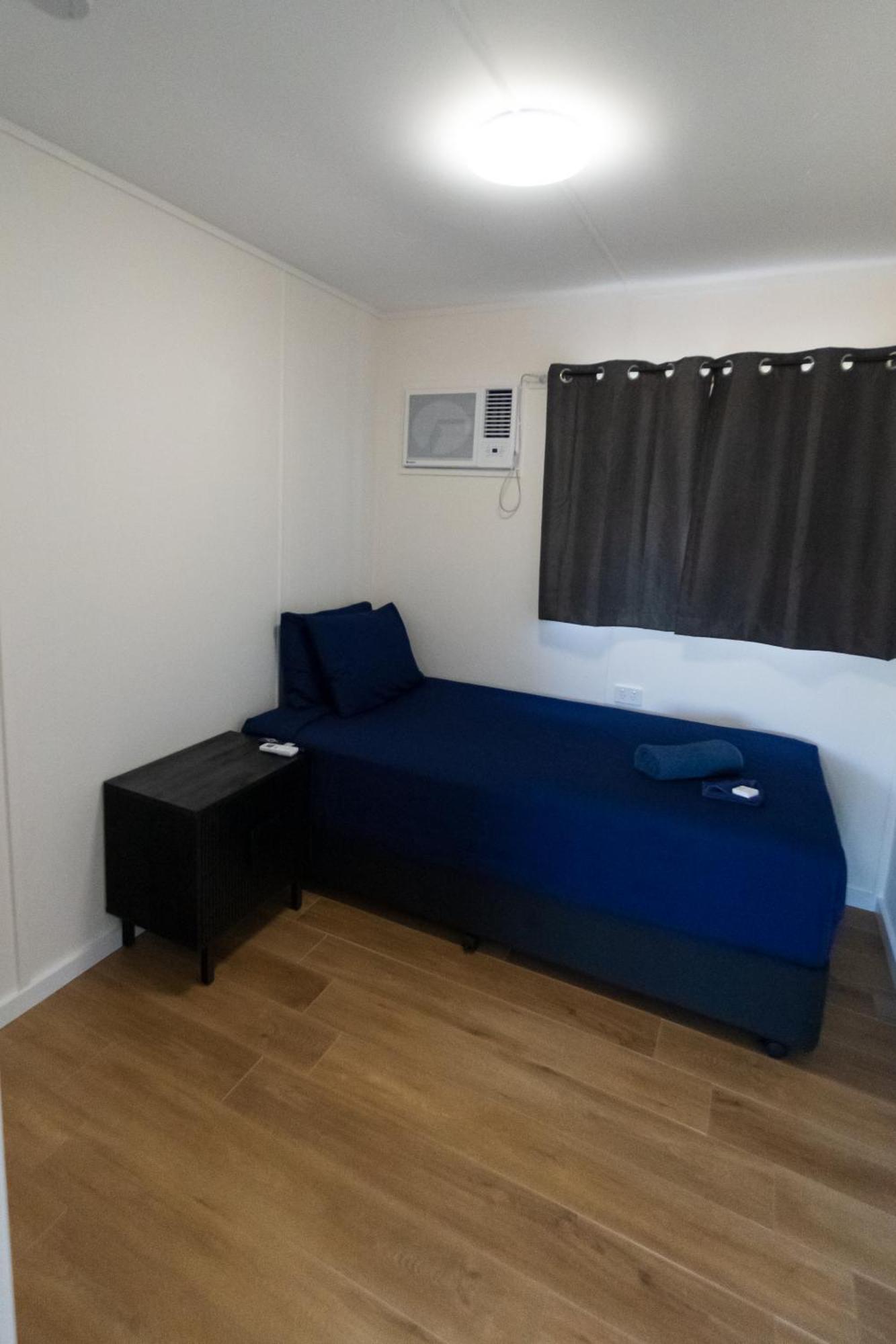Economy Studio Room (Shared Bathroom)