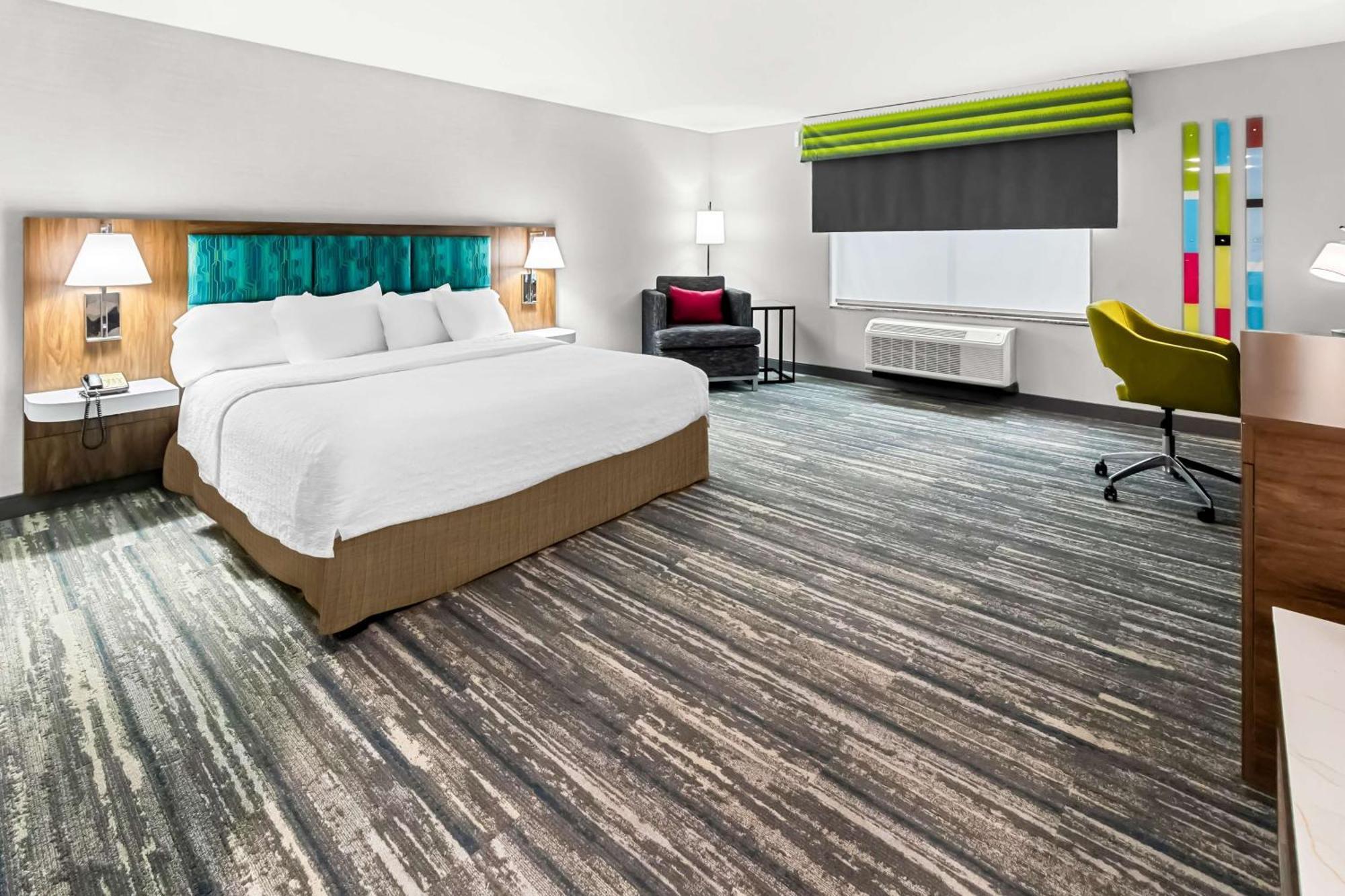 King Room with Sofa Bed