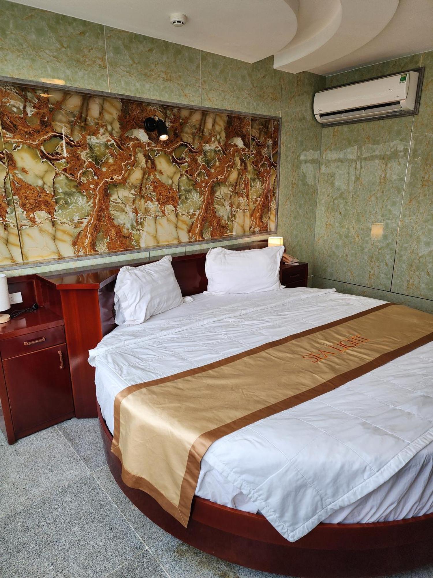 King Suite with Sea View