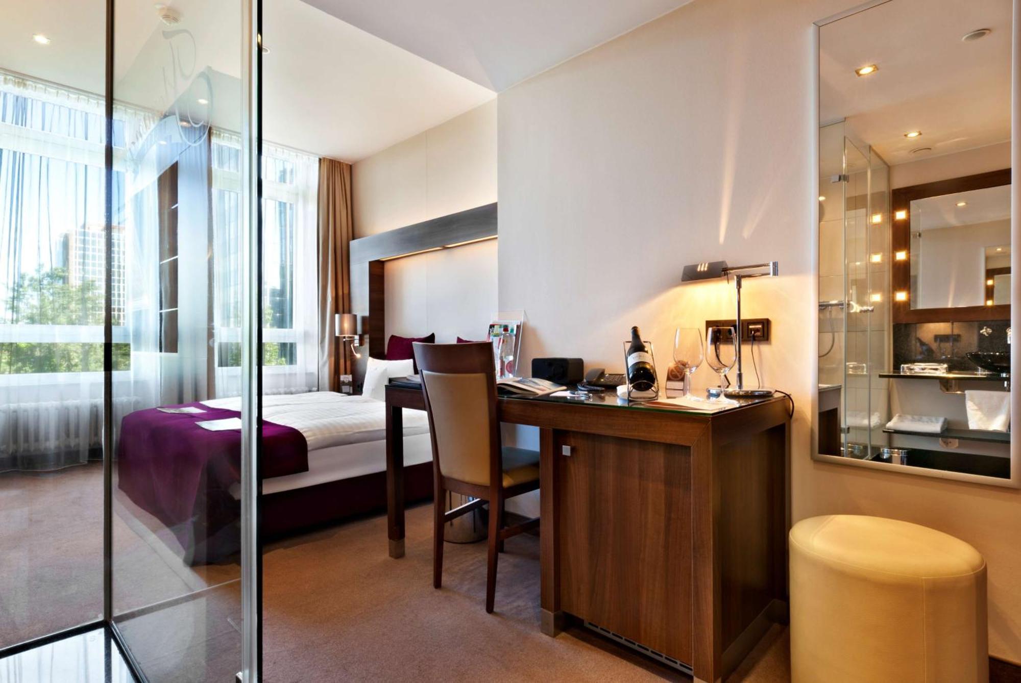 Superior Twin Room,1611060909:JPEG
