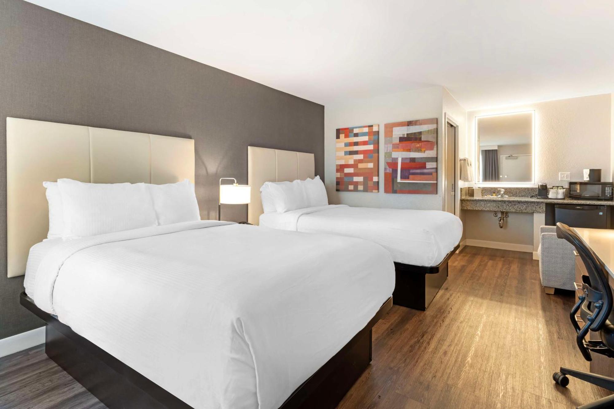 Queen Room with Two Queen Beds - Non-Smoking
