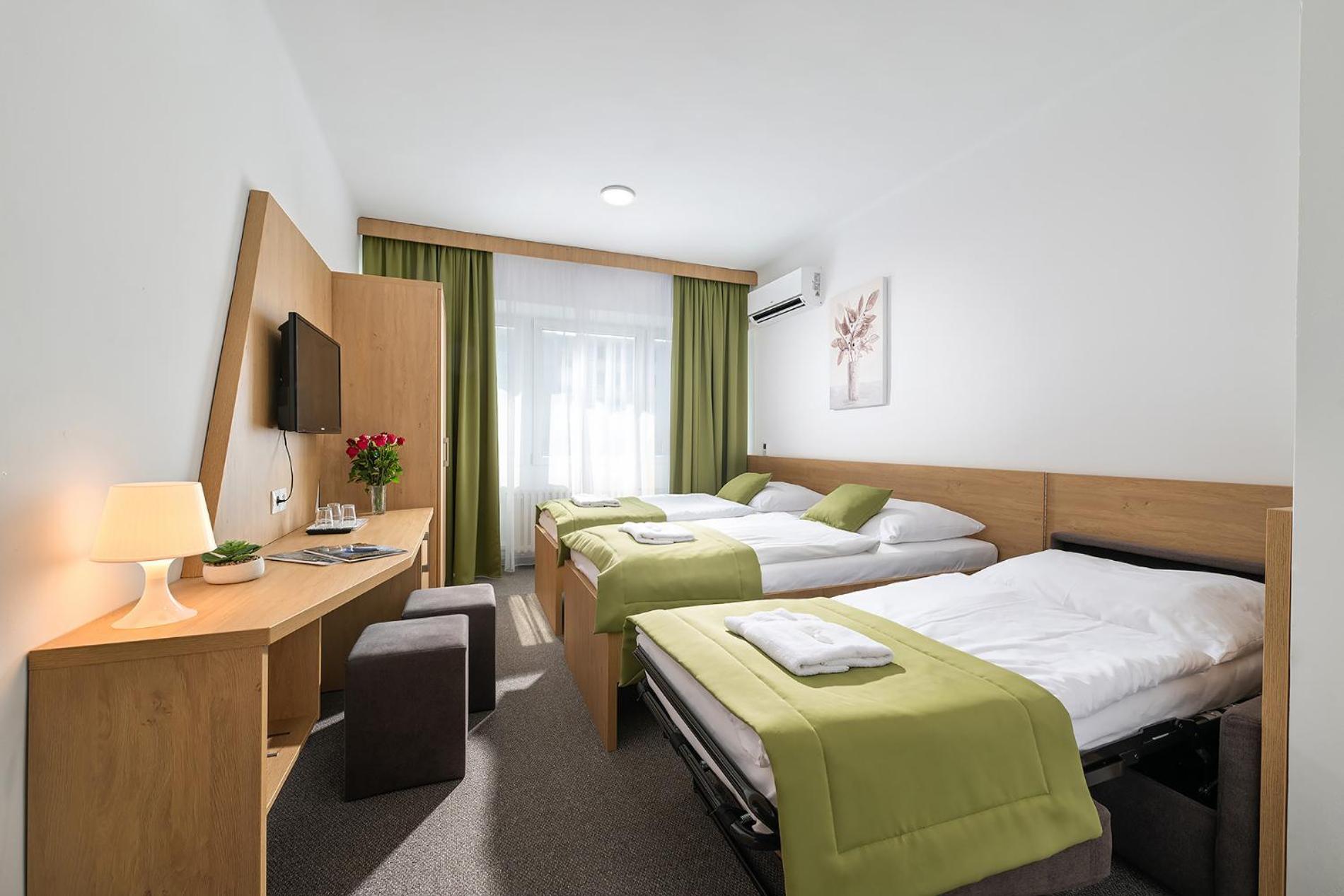 Deluxe Double or Twin Room Extra Bed