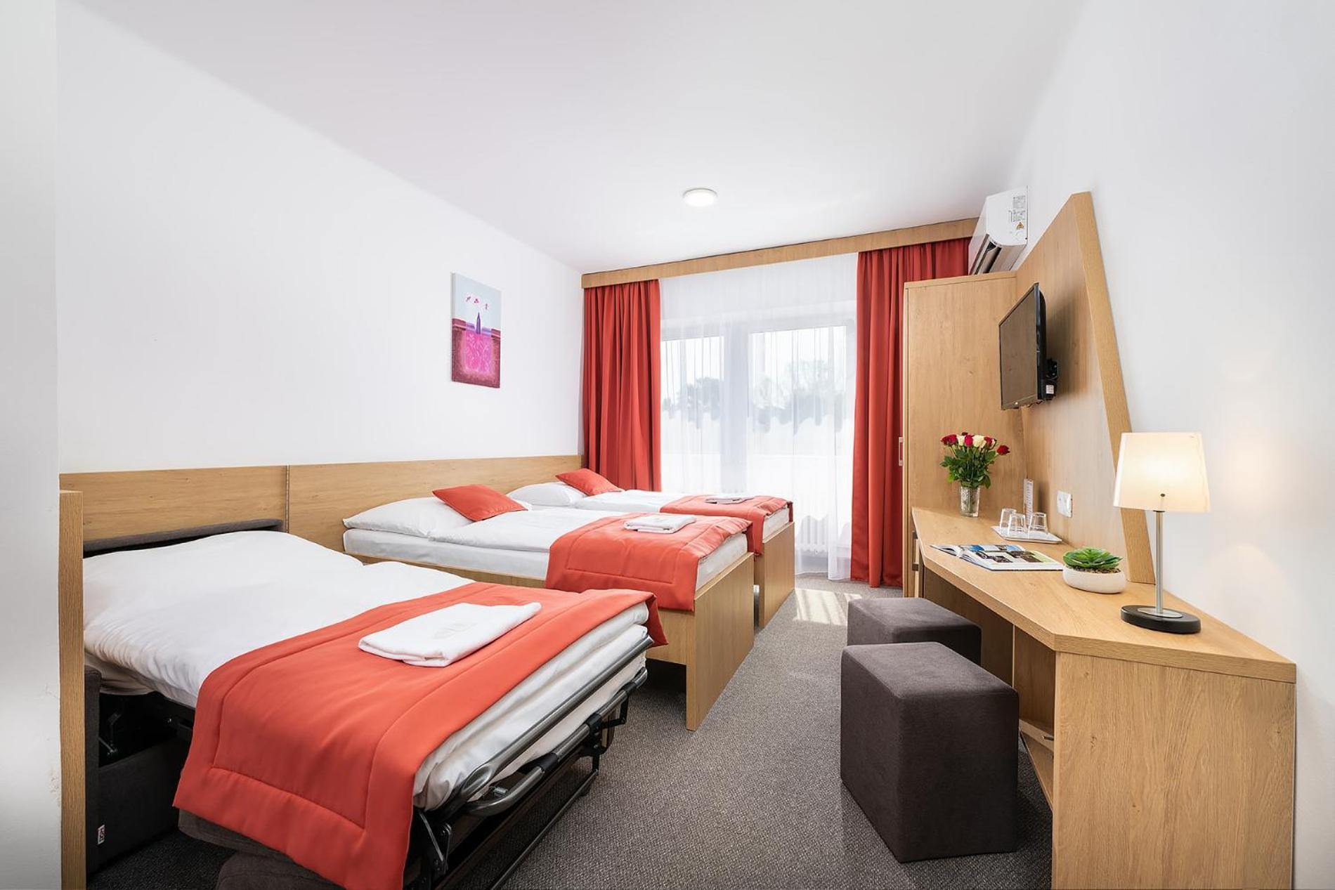 Deluxe Double or Twin Room Extra Bed