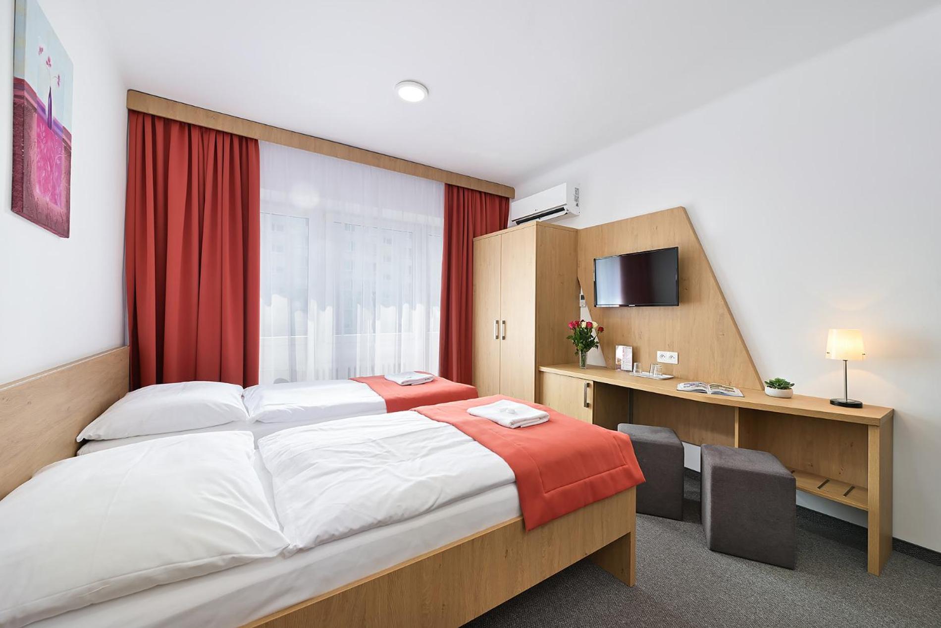 Deluxe Double or Twin Room