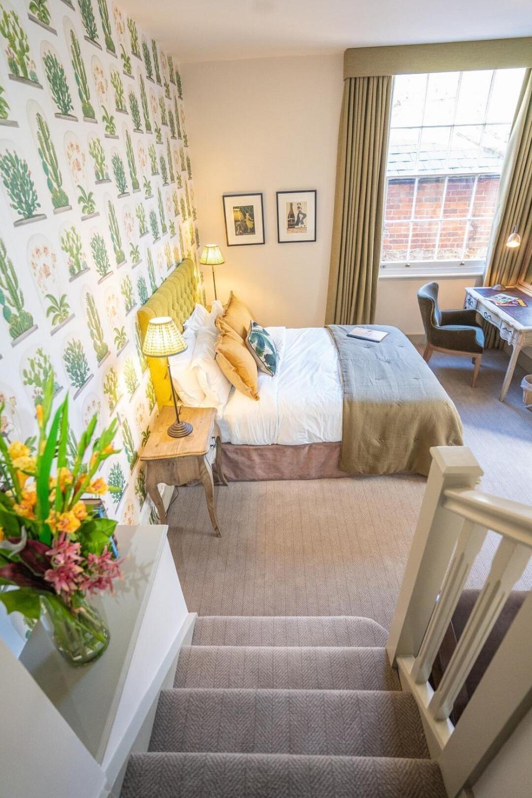Double or Twin Room with Private Bathroom