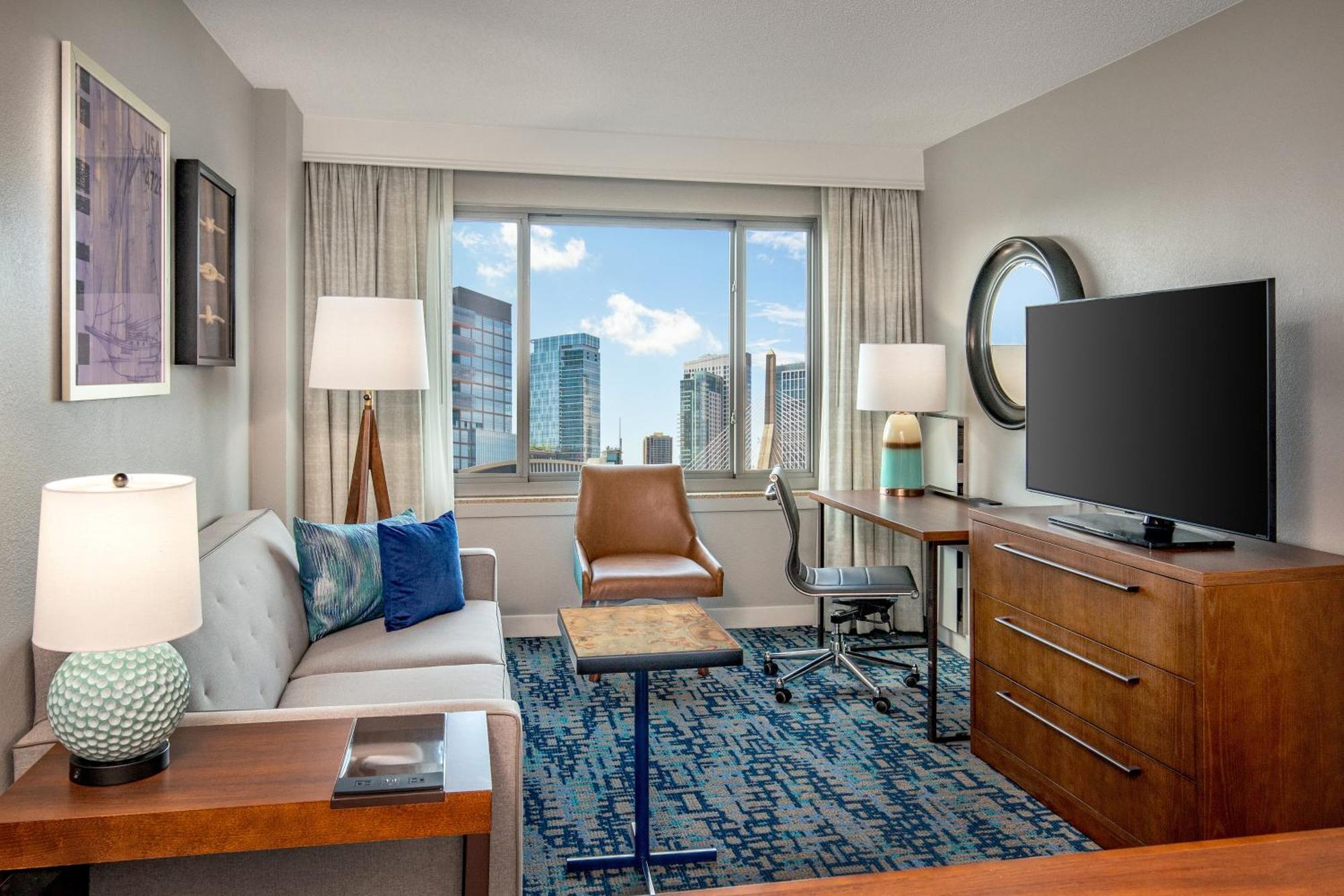 One-Bedroom King Suite with Sofa Bed,1611078416:JPEG