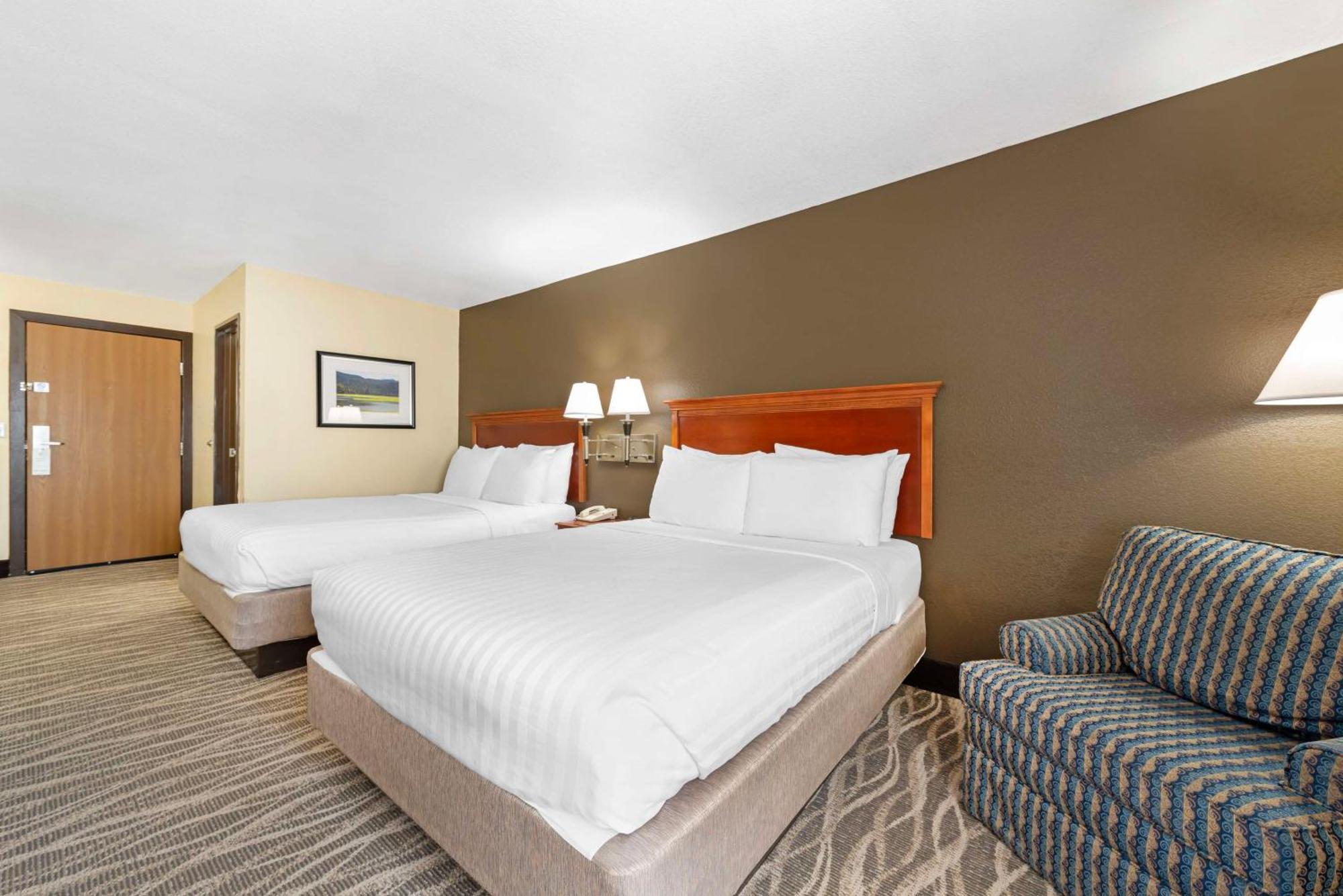 Queen Room - Non-Smoking