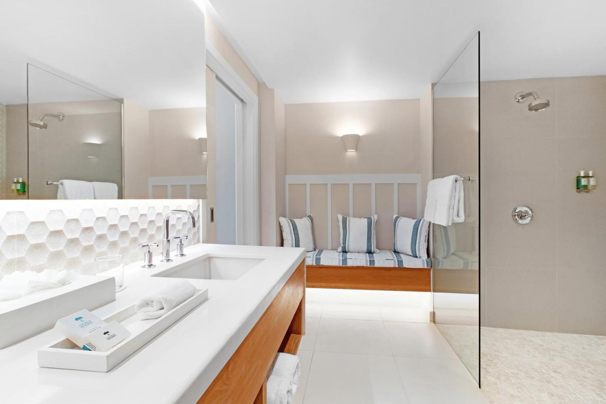 Penthouse Ocean Suite