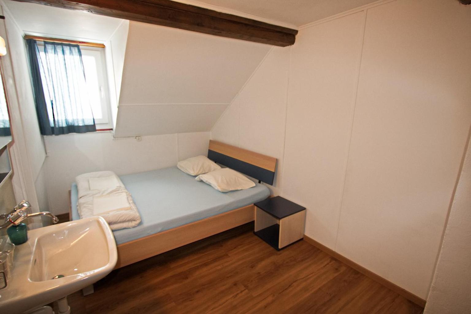 Doppelzimmer mit Gemeinschaftsbad