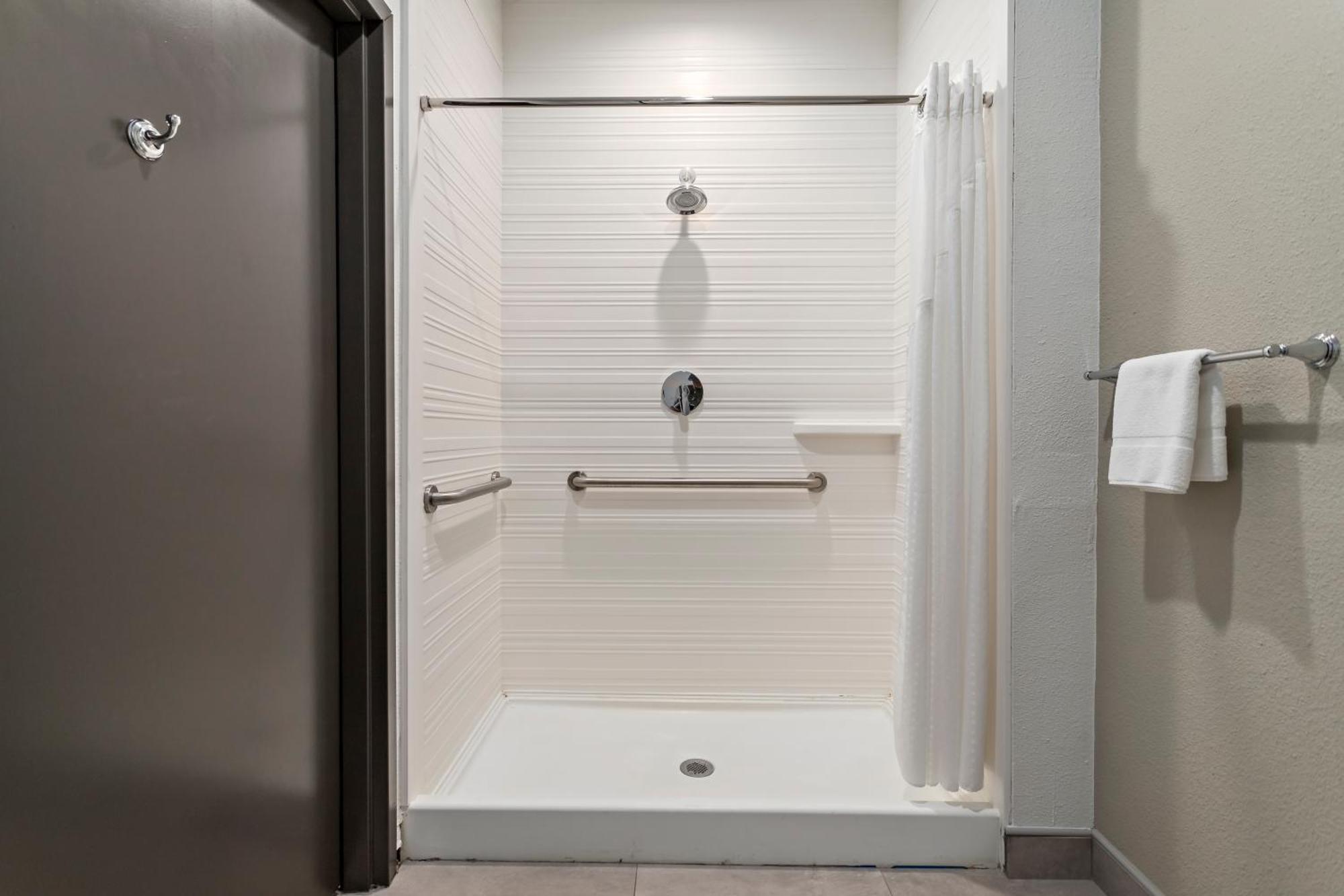 King Suite with Mobility Hearing Access, Non-Smoking