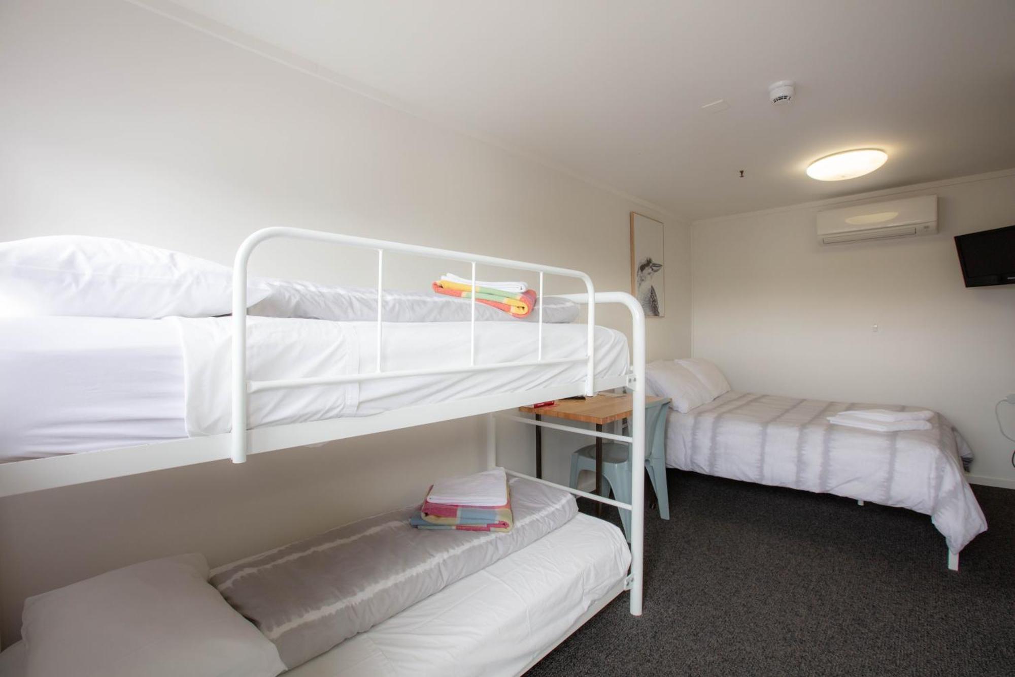 Motel Room 4 Share
