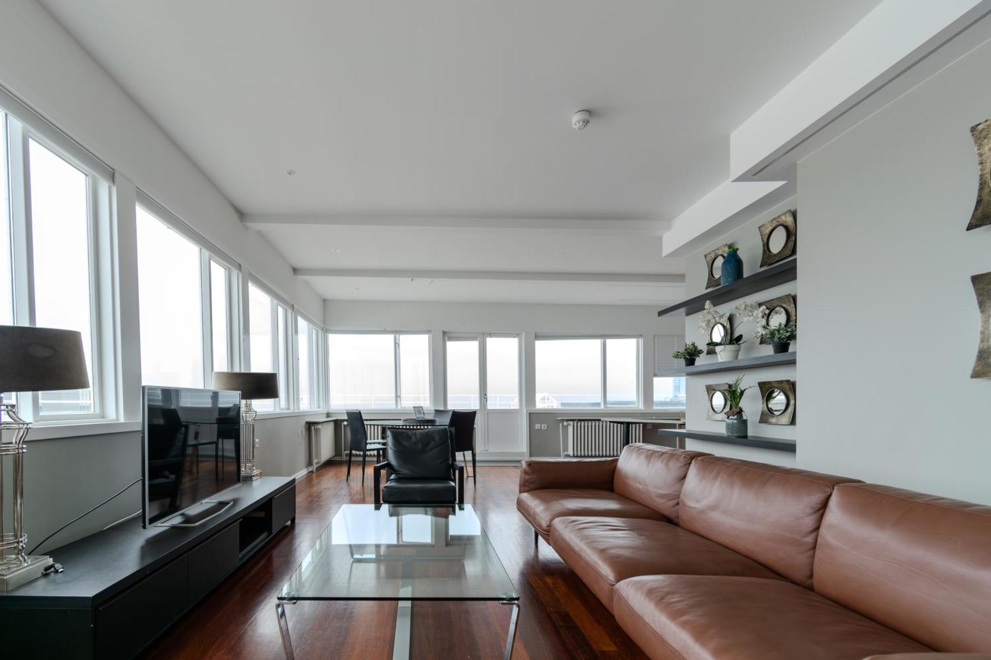 King Suite Balcony,1611241896:JPEG