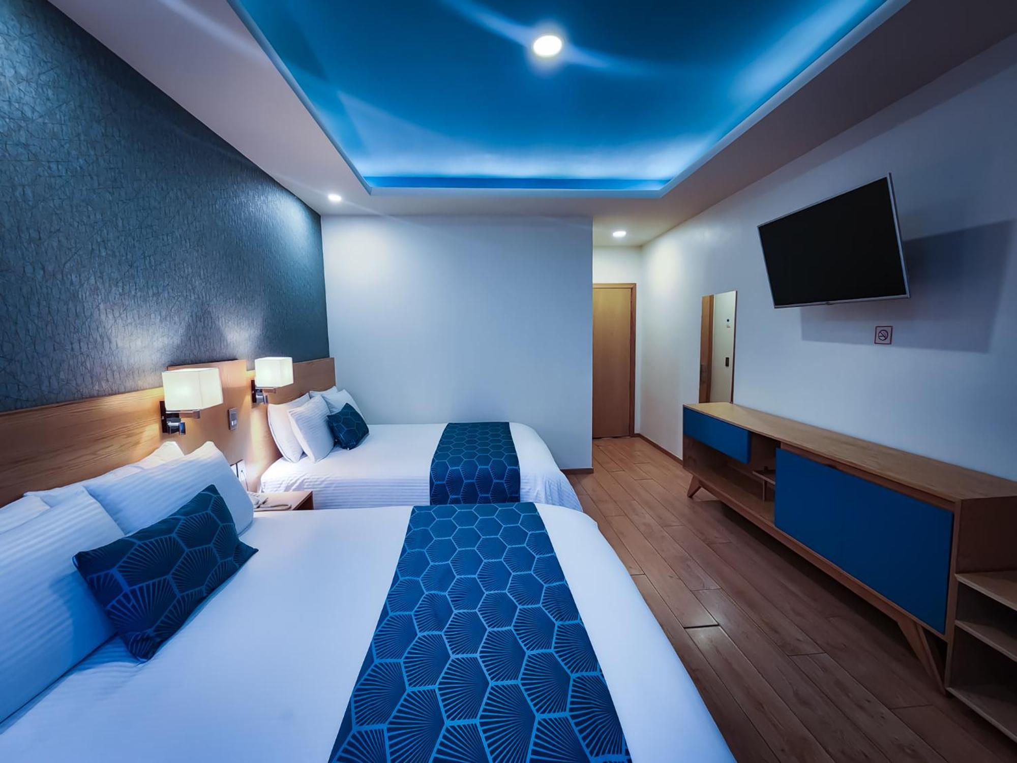 Deluxe Queen Room with Two Queen Beds