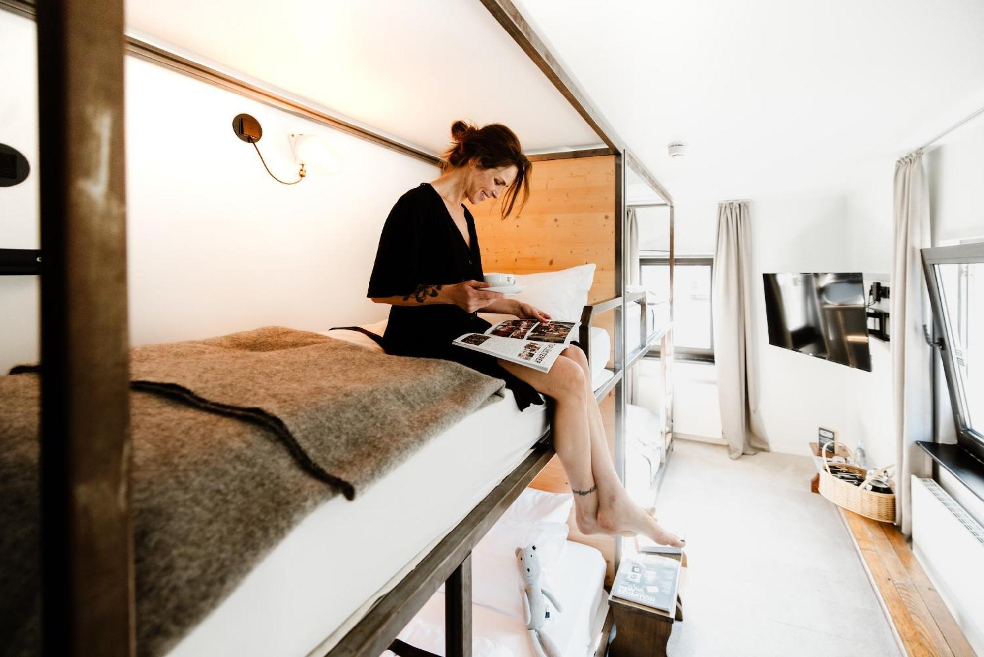 Vierbettzimmer mit eigenem Bad