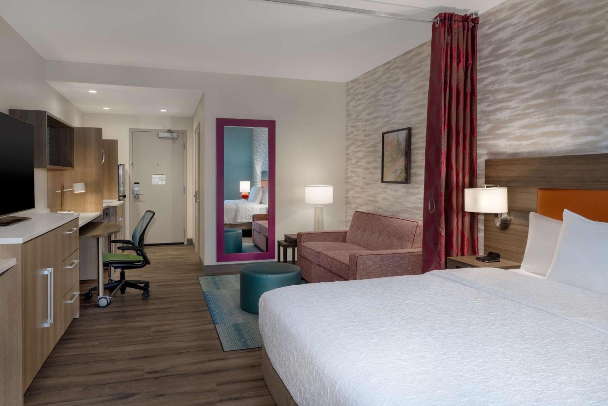 King Studio Suite