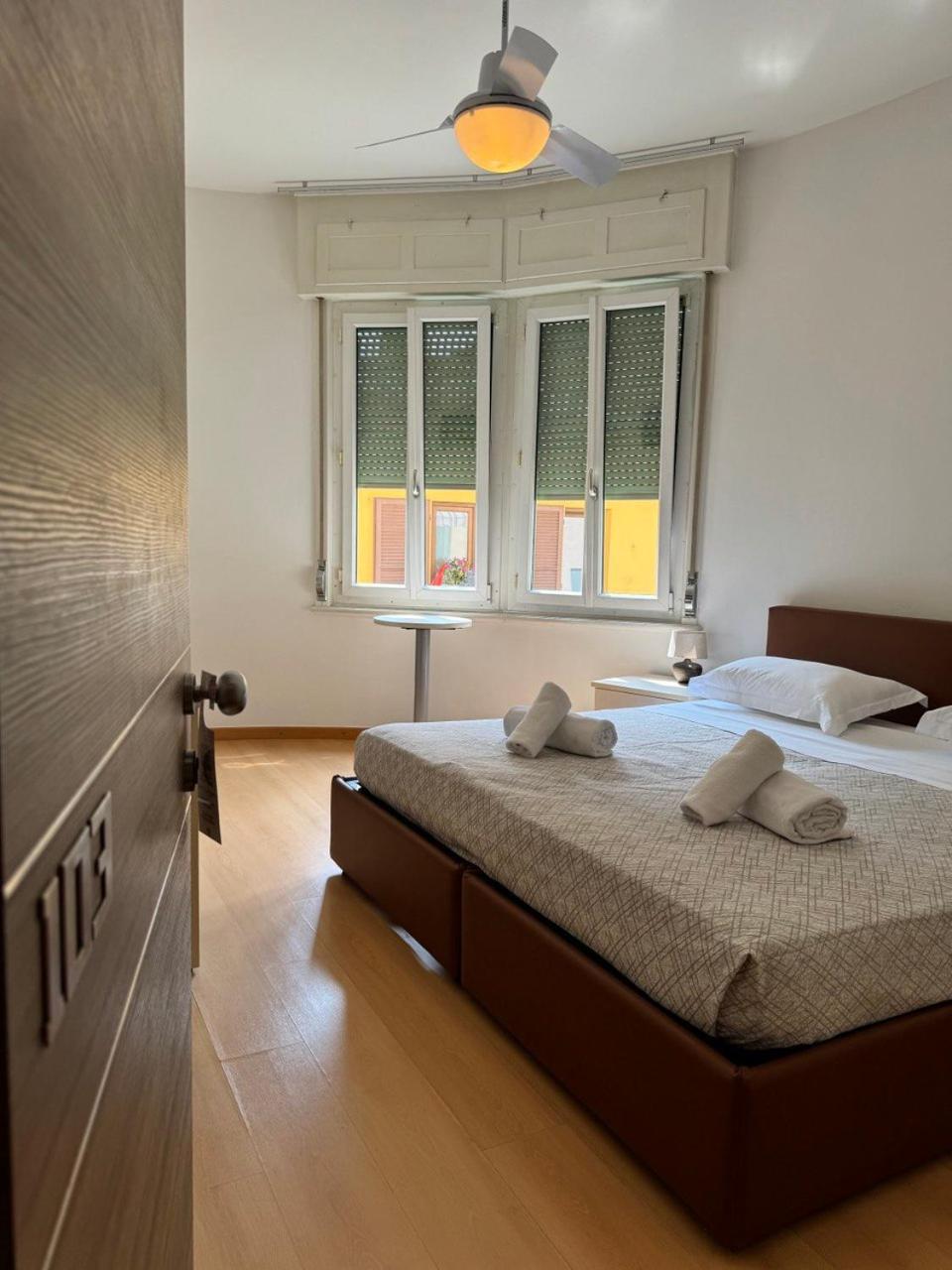 Double Room Private Bathroom