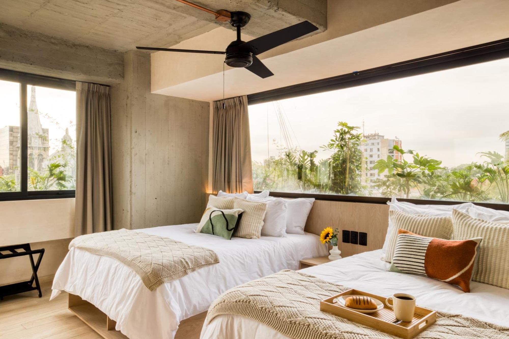 Two-Bedroom Deluxe Apartment with Balcony