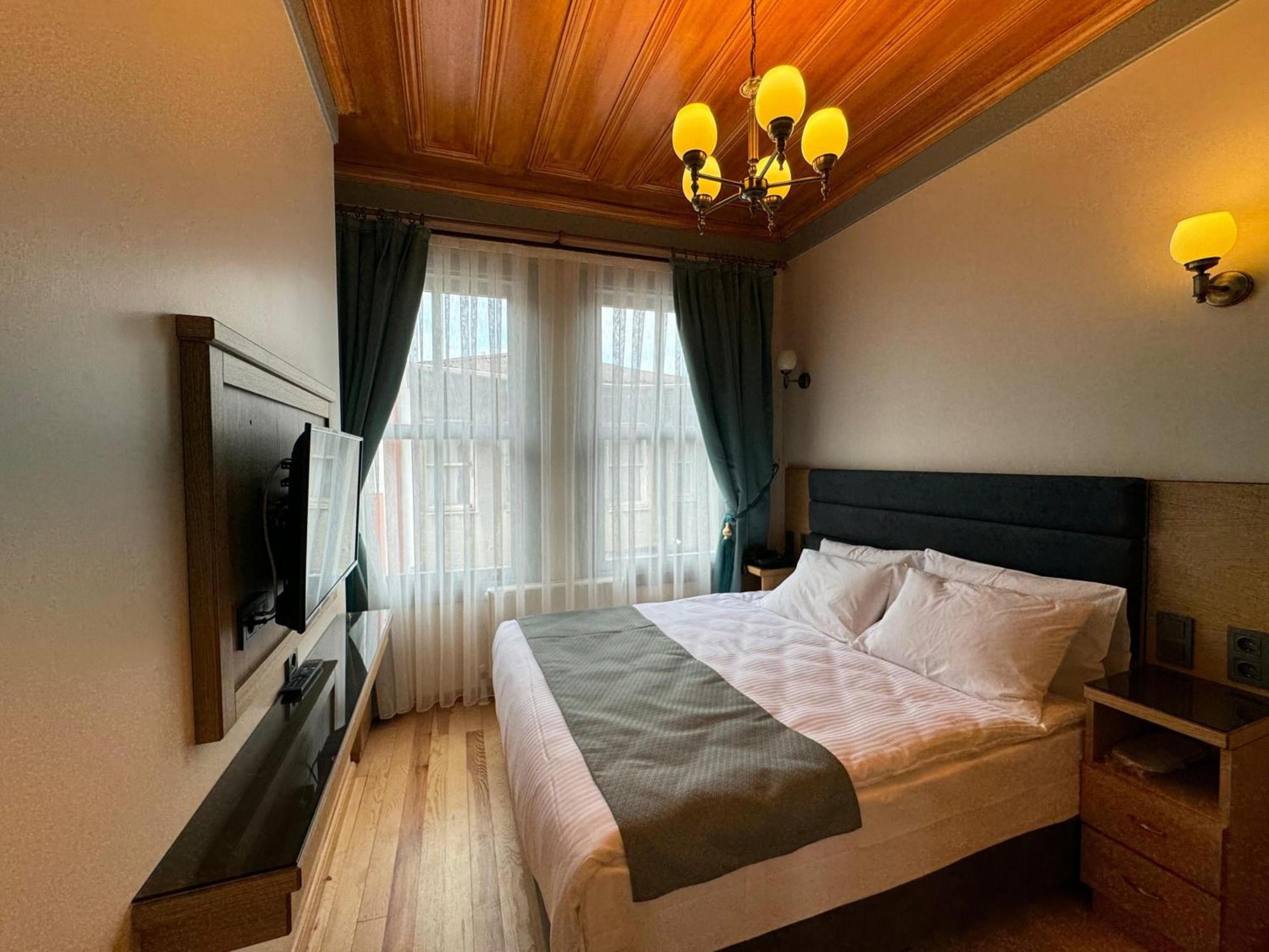 Superior Double Room,1612753175:JPEG