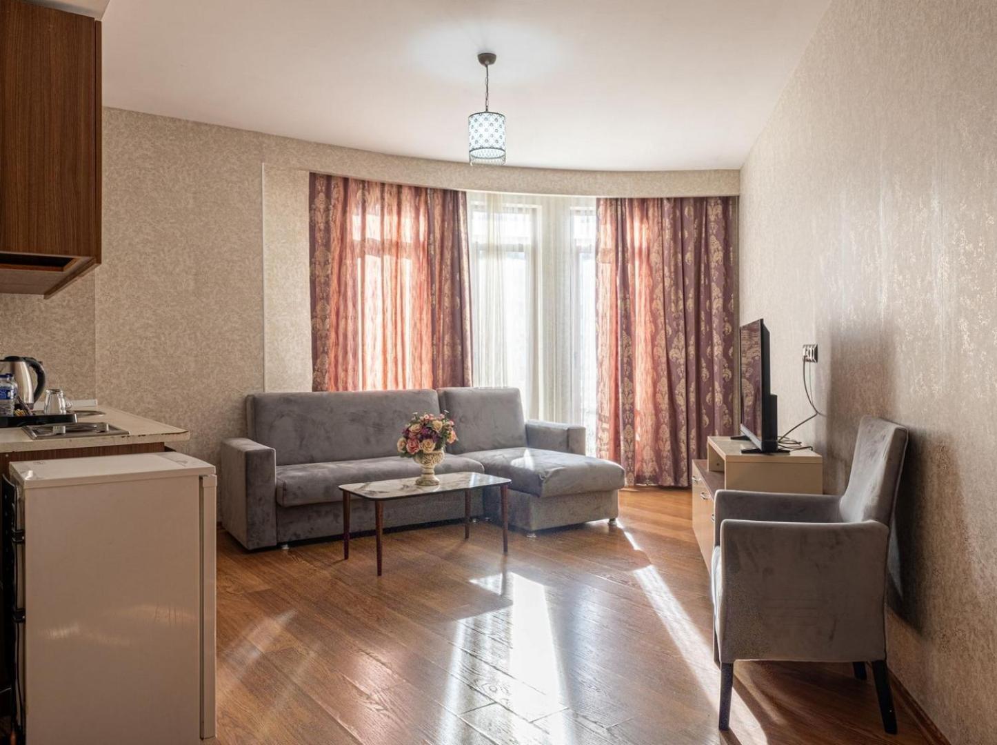 Family Suite,1612769483:JPEG