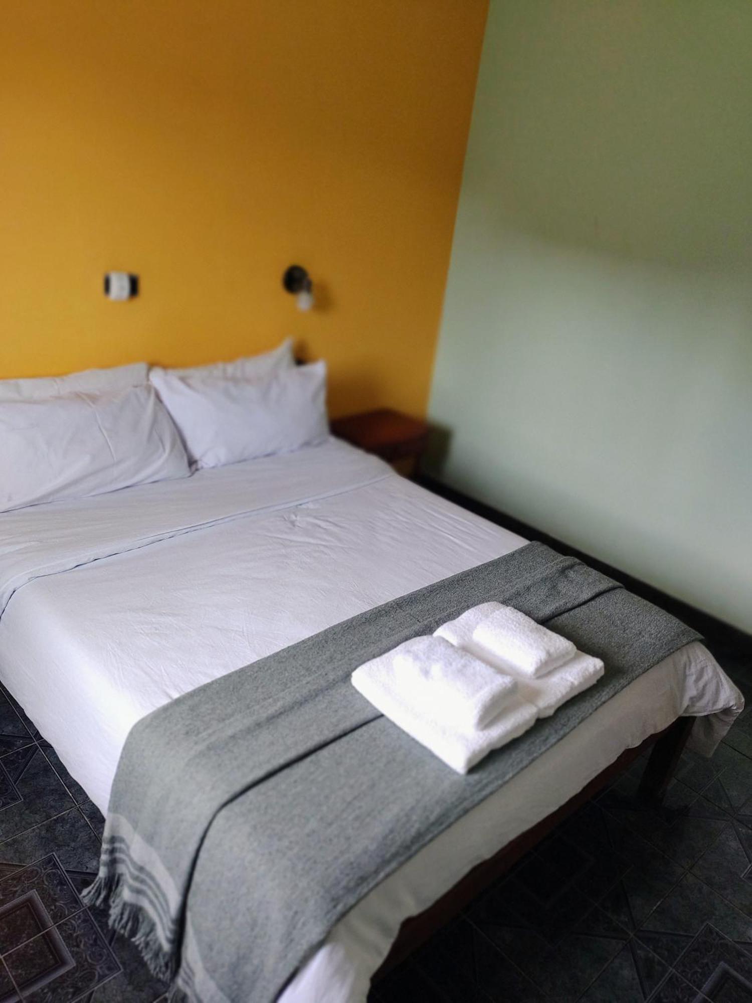 Standard Queen Room
