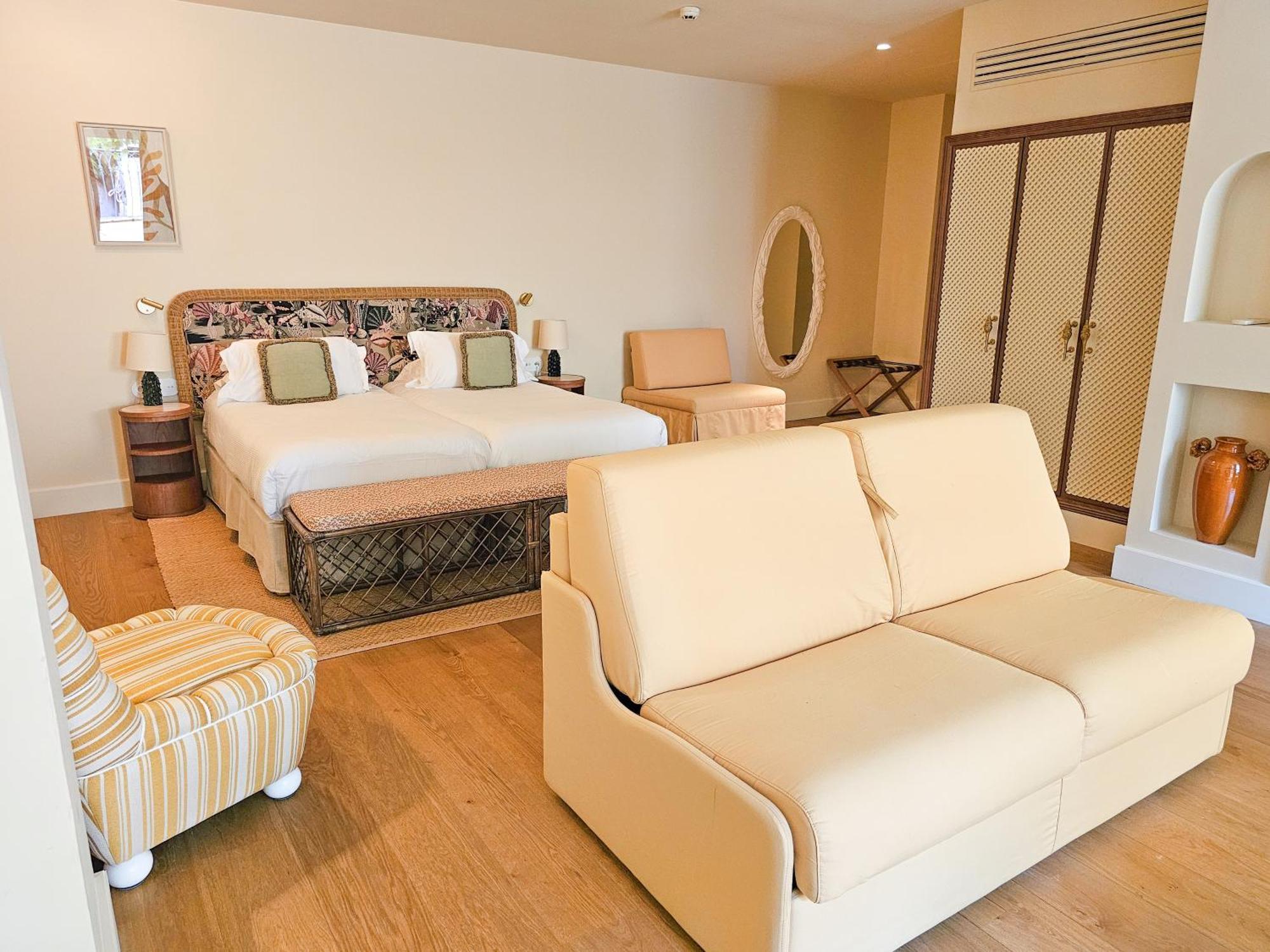 Superior Triple Room