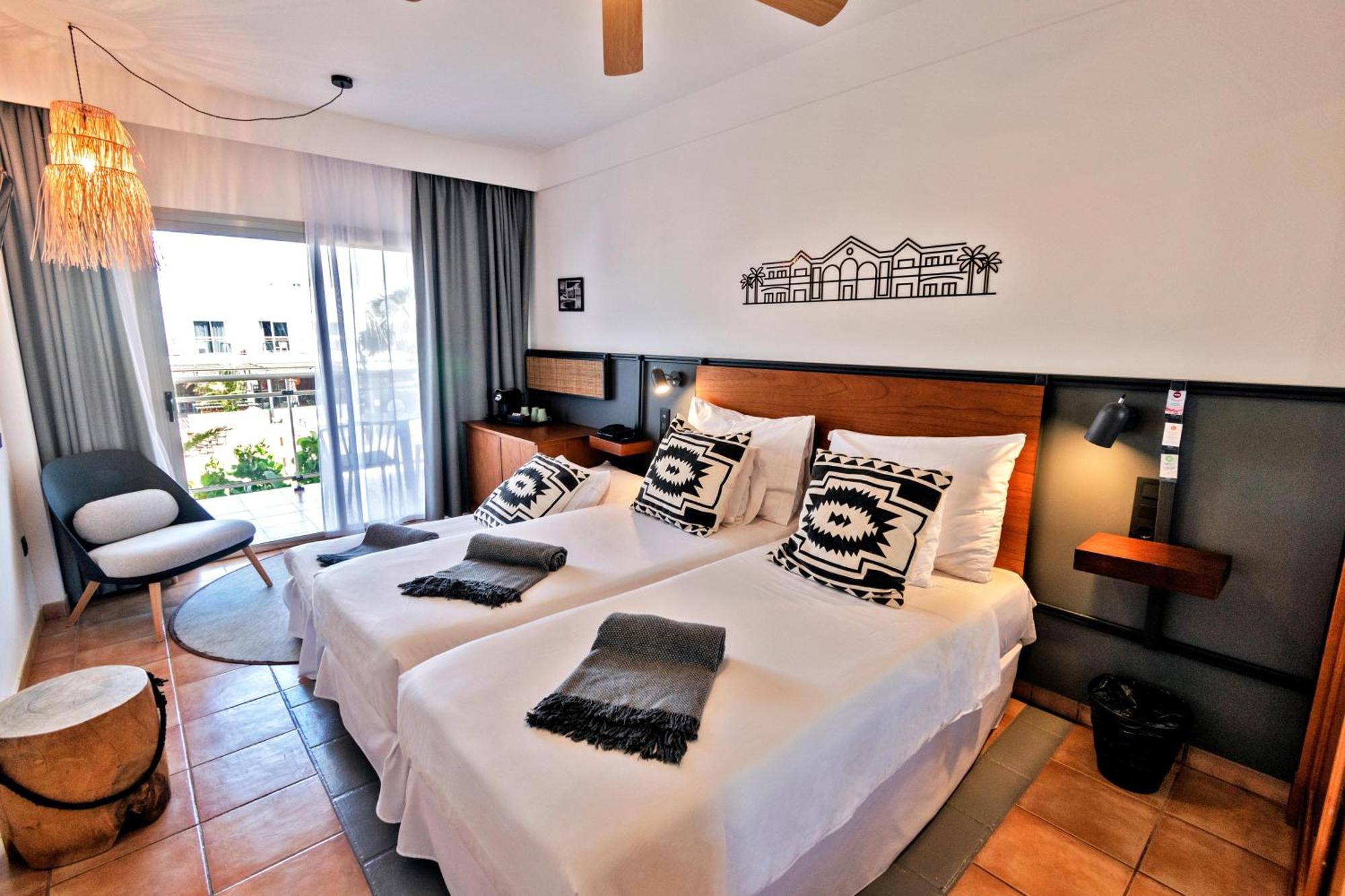 Twin Room with Pool View