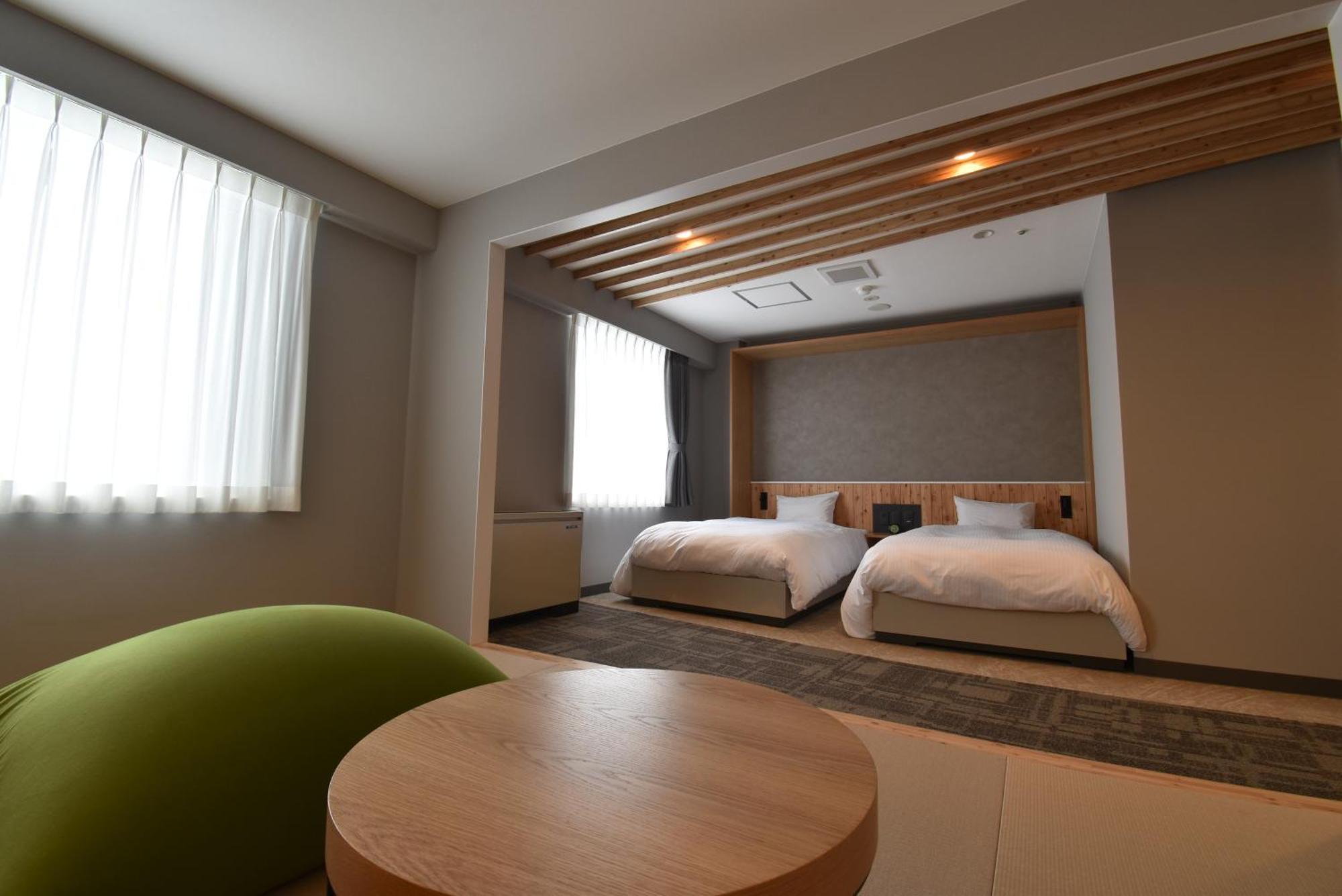 Premium Twin Room with Tatami Area & Shower- Non-Smoking