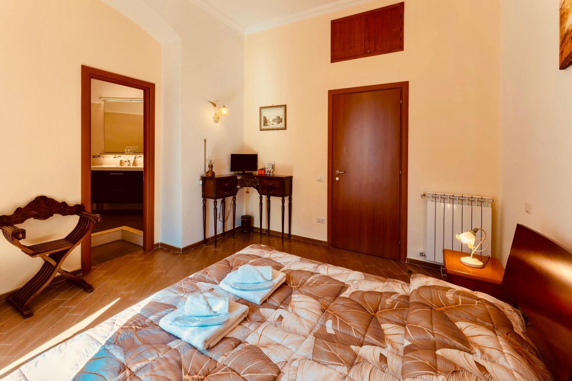 Large Double Room