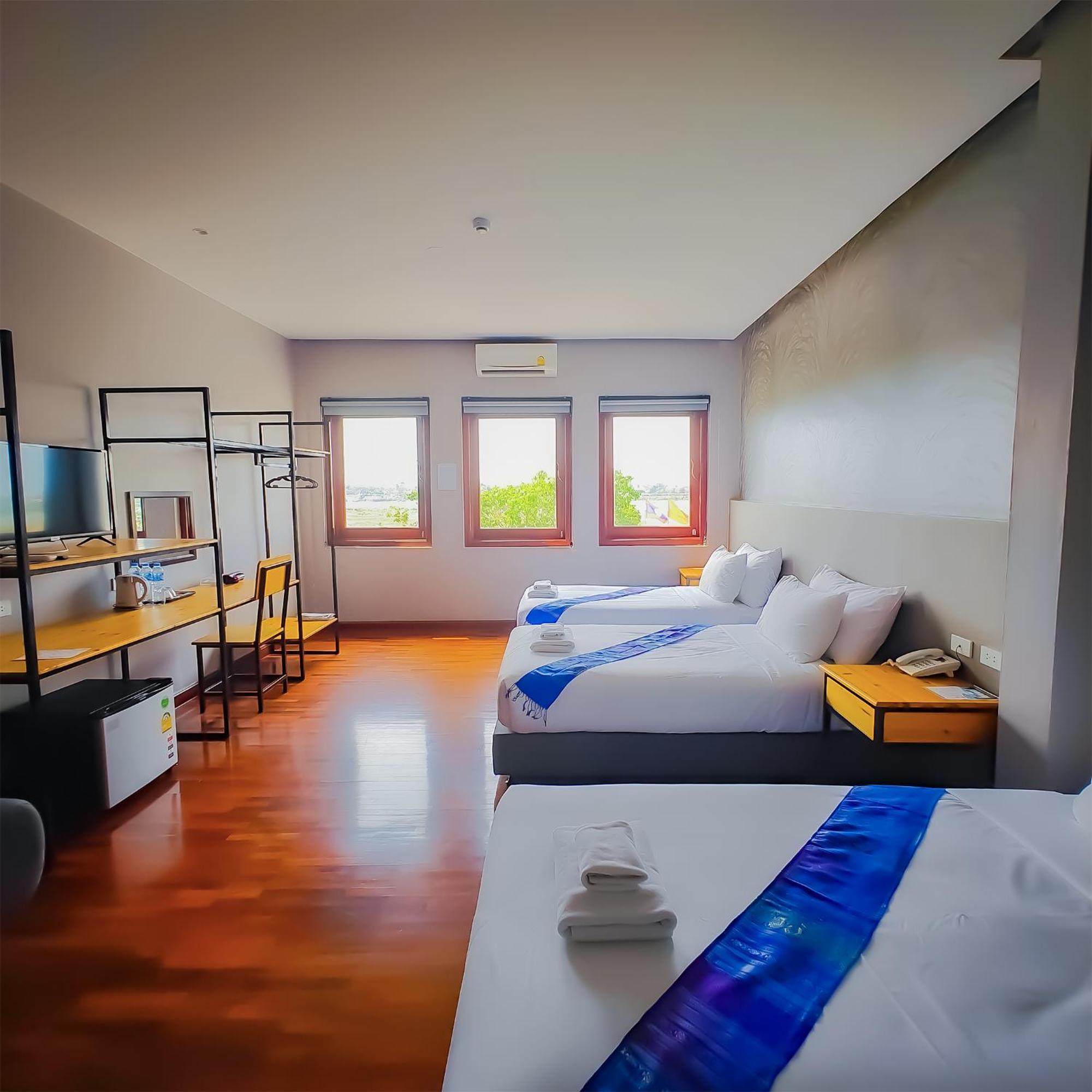 Deluxe Triple Room