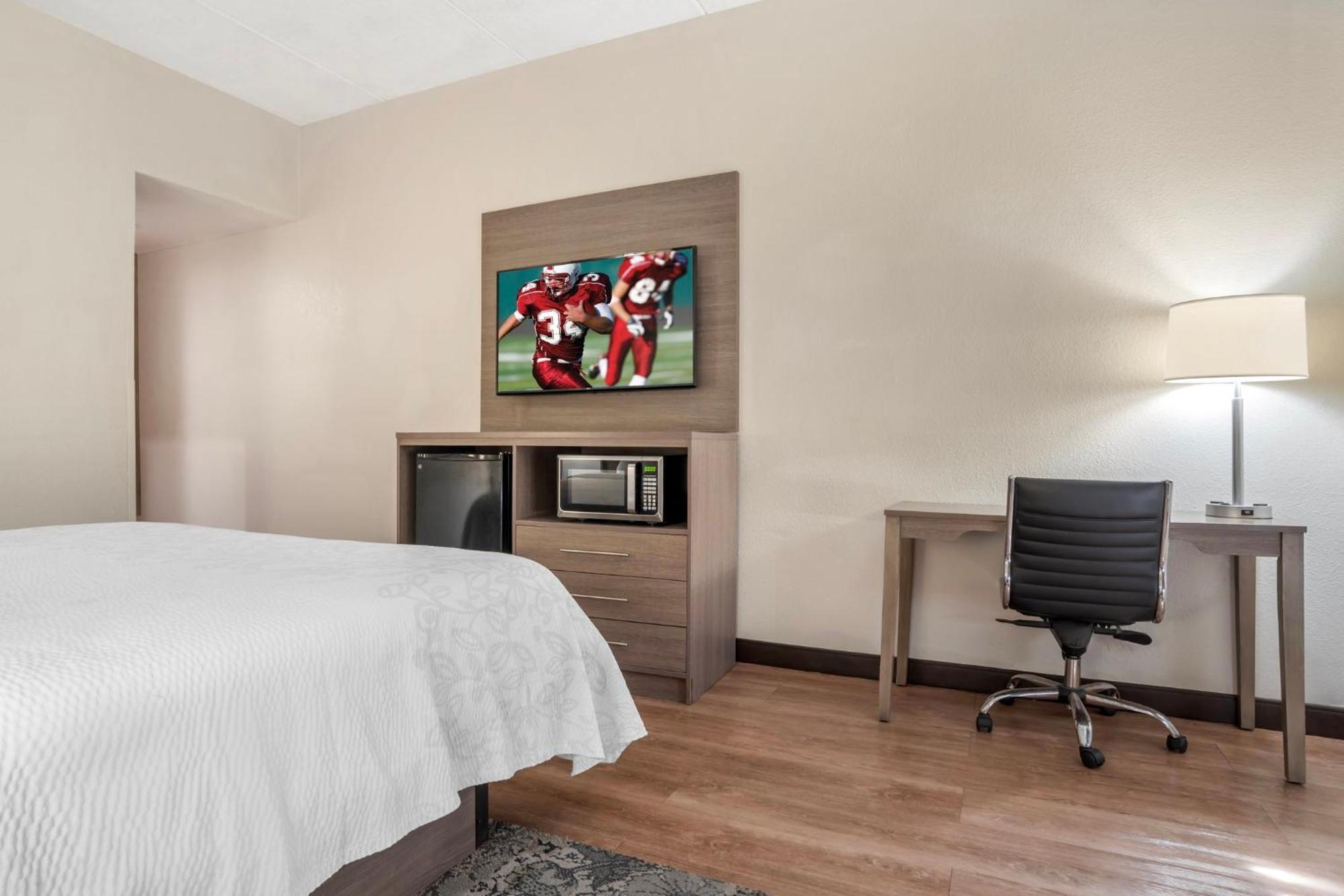 Superior King Room Smoke Free