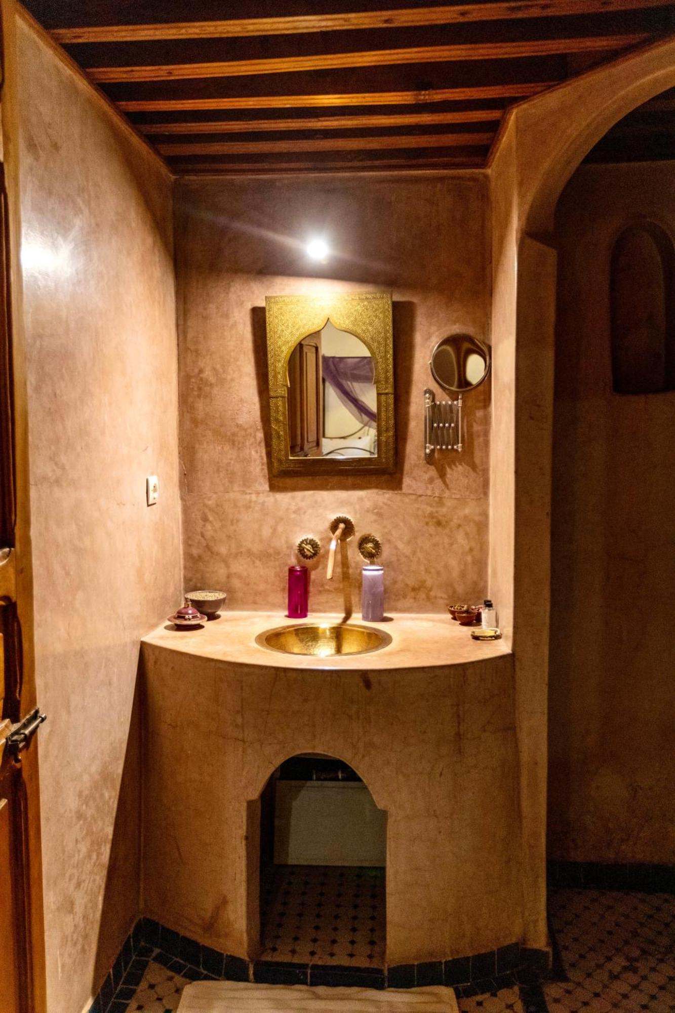 Purple Suite,1613427147:JPEG
