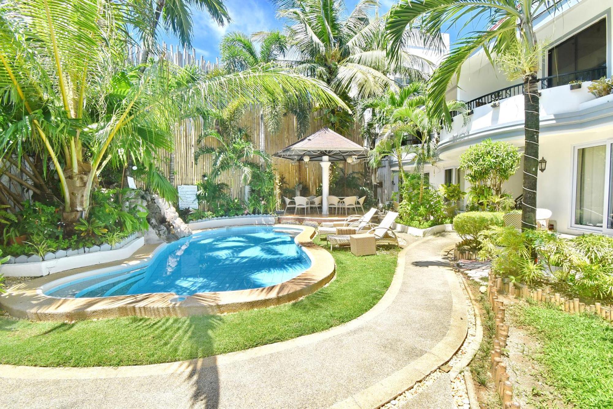 Triple Room with Garden View