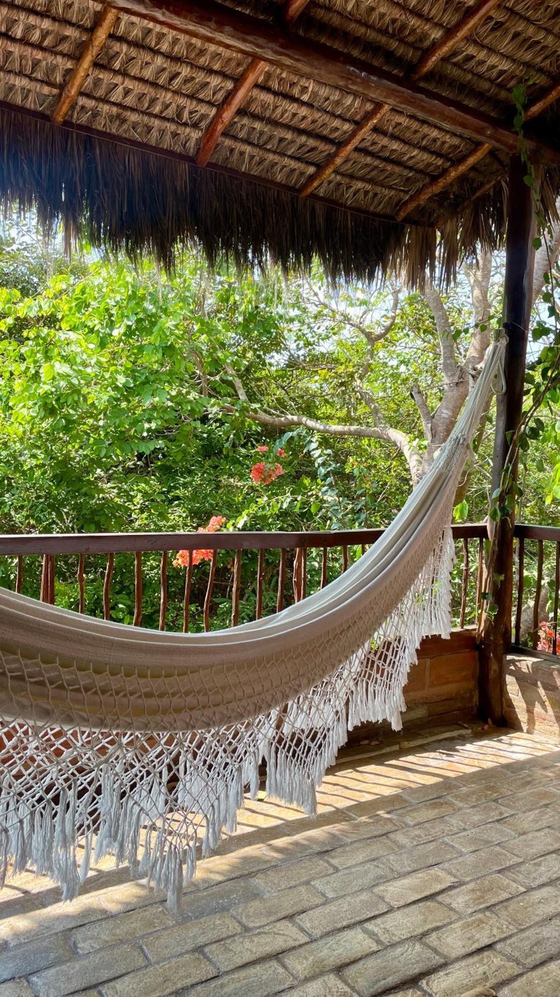 Quarto com Cama de Casal ou 2 de Solteiro e Banheiro