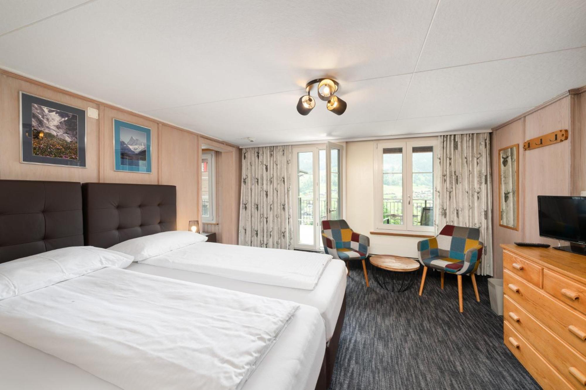 Triple Room Private Bathroom Eiger View